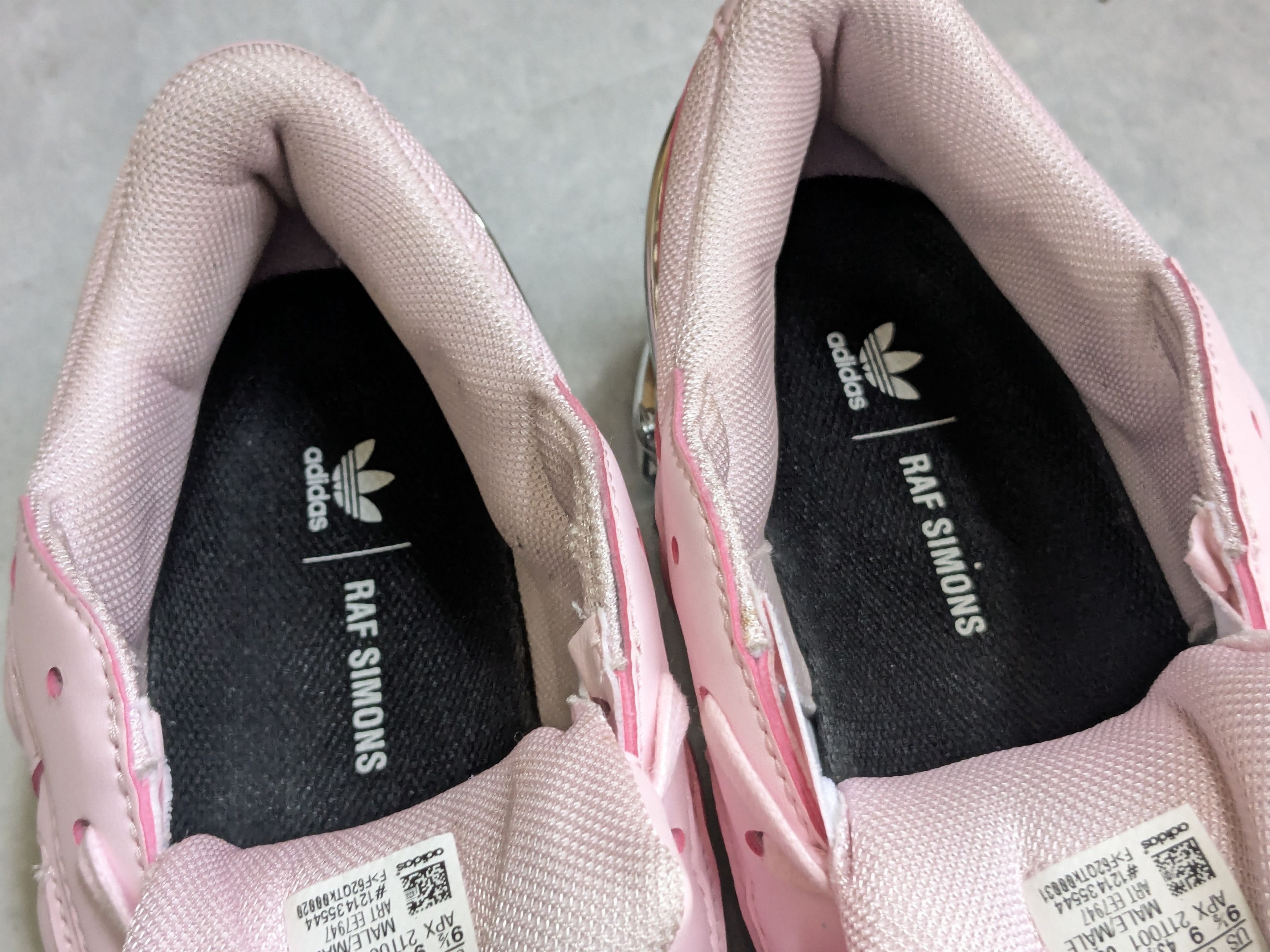 Adidas × Raf Simons Adidas Ozweego Mirrored Pink 9.5 Silver Chrome Size US 9.5 / EU 42-43 - 6 Thumbnail