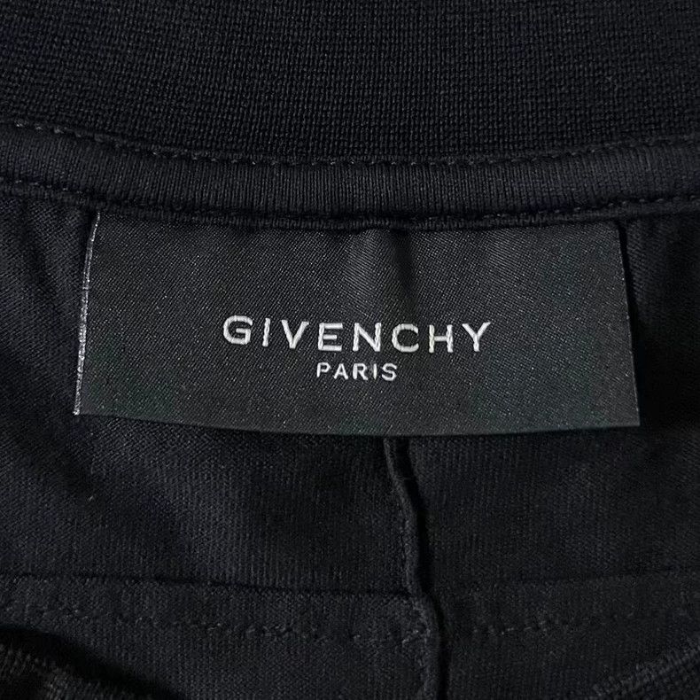 Givenchy Givenchy Printed short-sleeve T-shirt, color black Size US S / EU 44-46 / 1 - 4 Thumbnail