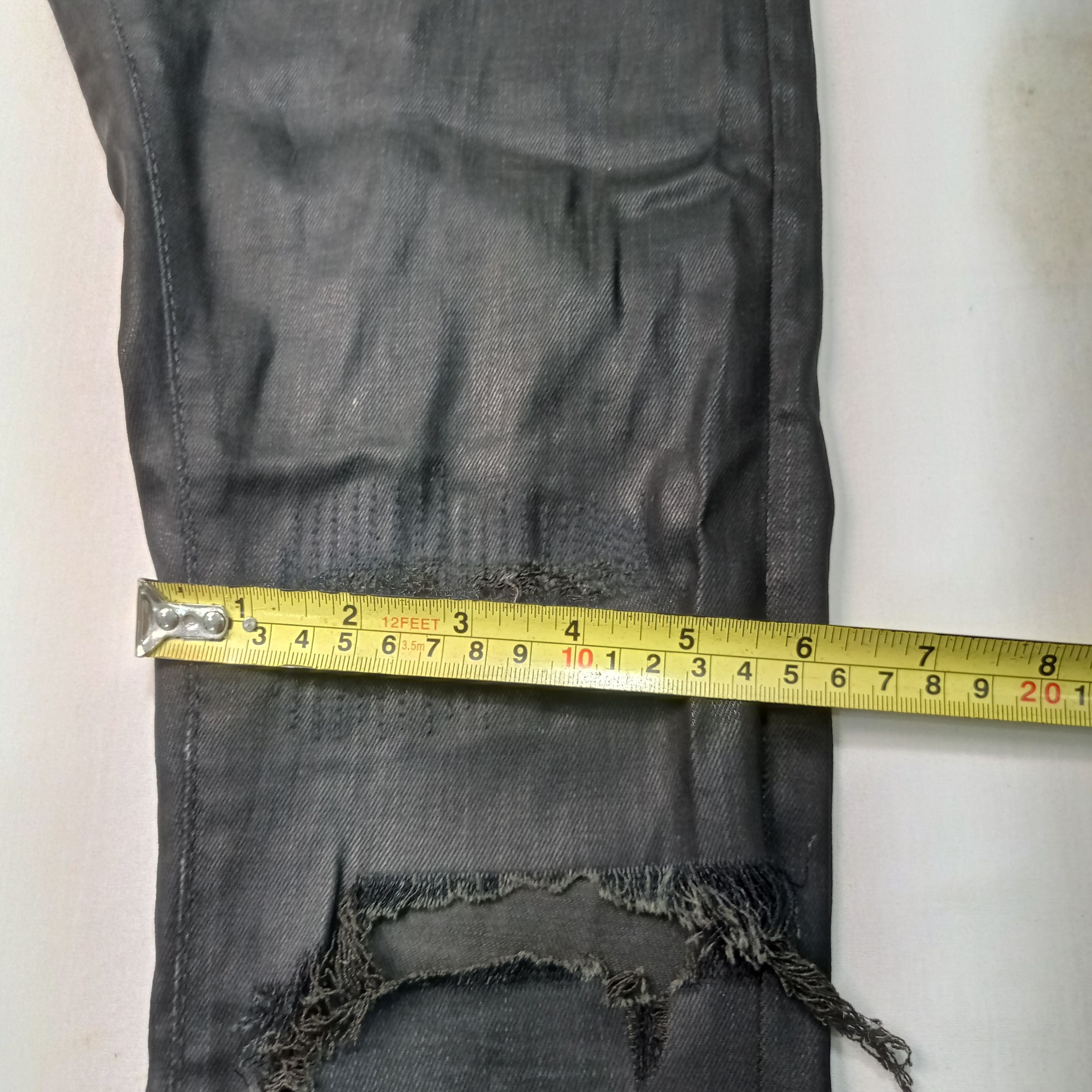H&M 🔥H&M X & Jeans Skinny Super Black Distressed Pants Size 28" / US 6 / IT 42 - 20 Thumbnail