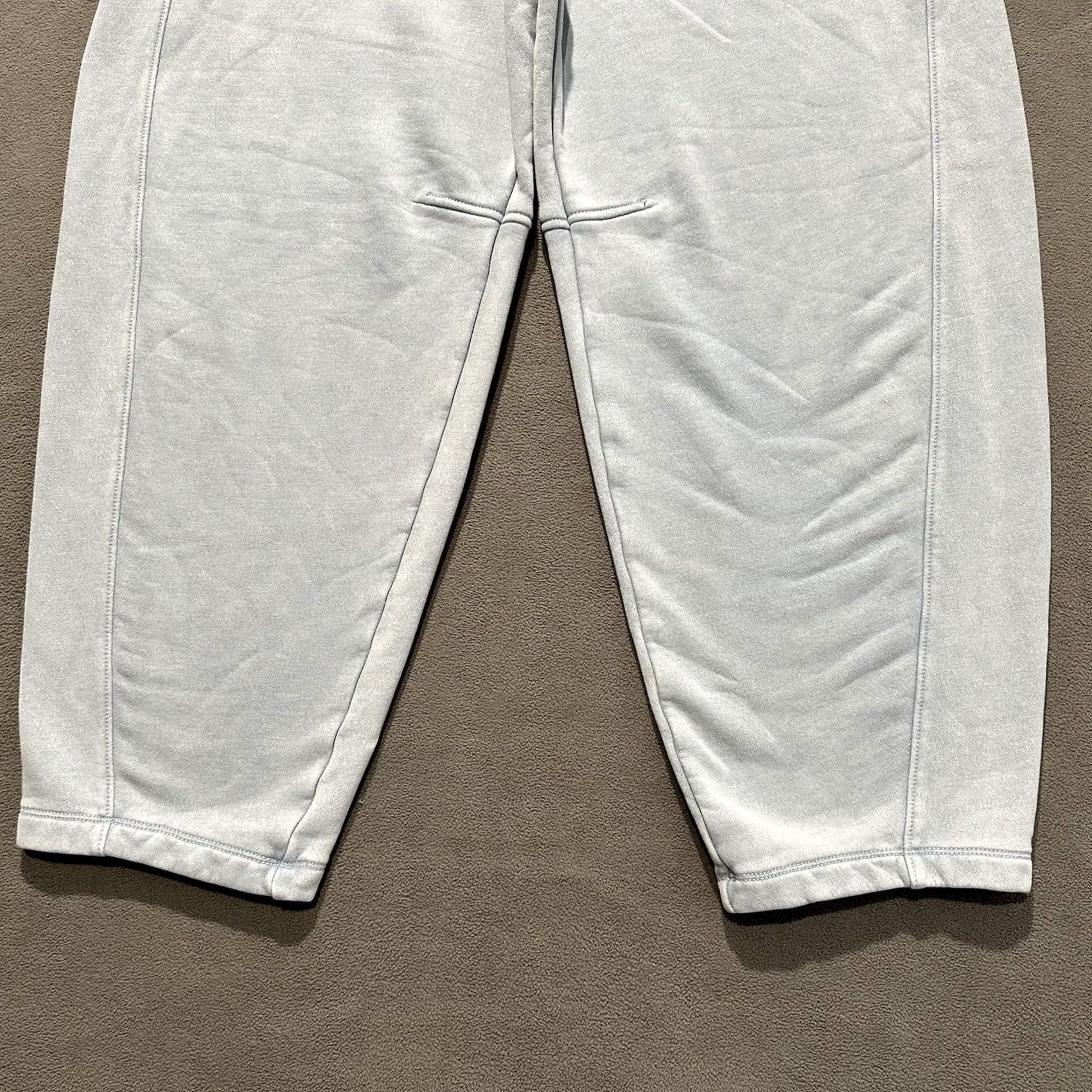 American Eagle Outfitters VINTAGE American Eagle Sweatpants Mens Large Light Blue Barrel Wide Leg Fleece Casual Size US 33 - 5 Thumbnail