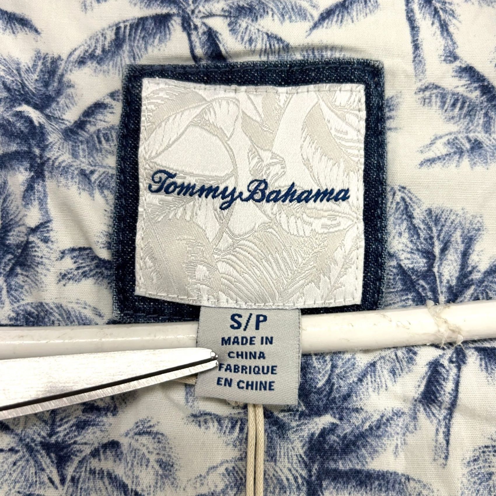 Tommy Bahama Tommy Bahama Jacket Womens S Blue Denim Crop Quilted Boxy Cotton Denim Coat Pea 90s Biker Lined Pockets Casual Womens Size S / US 4 / IT 40 - 6 Thumbnail