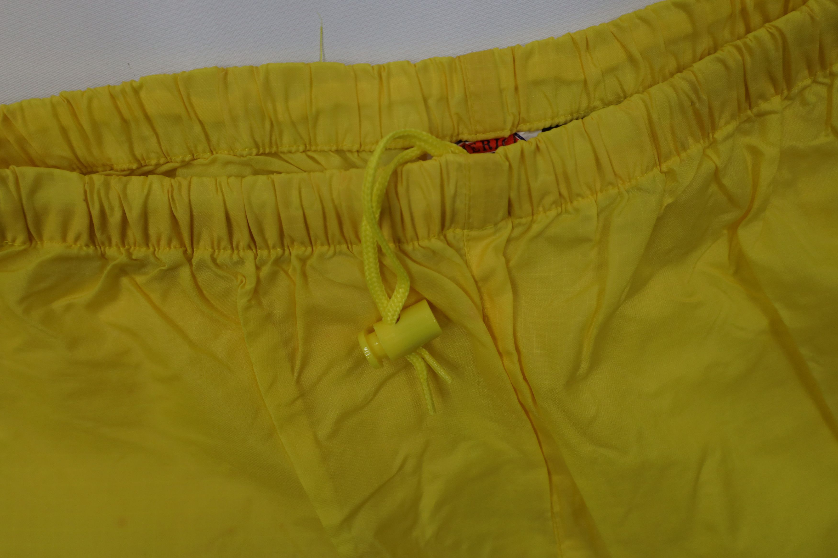 Vintage Vintage 90s Streetwear Windbreaker Joggers Pants Packable Size US 34 / EU 50 - 11 Thumbnail