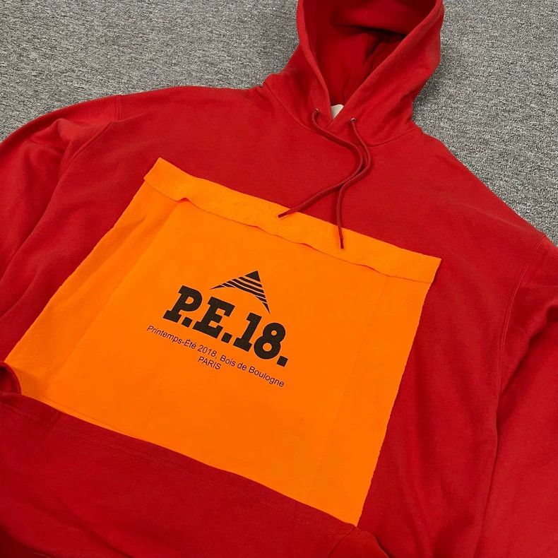 Balenciaga Balenciaga Patch hooded sweatshirt 2502-Nextarrow Size US L / EU 52-54 / 3 - 4 Thumbnail