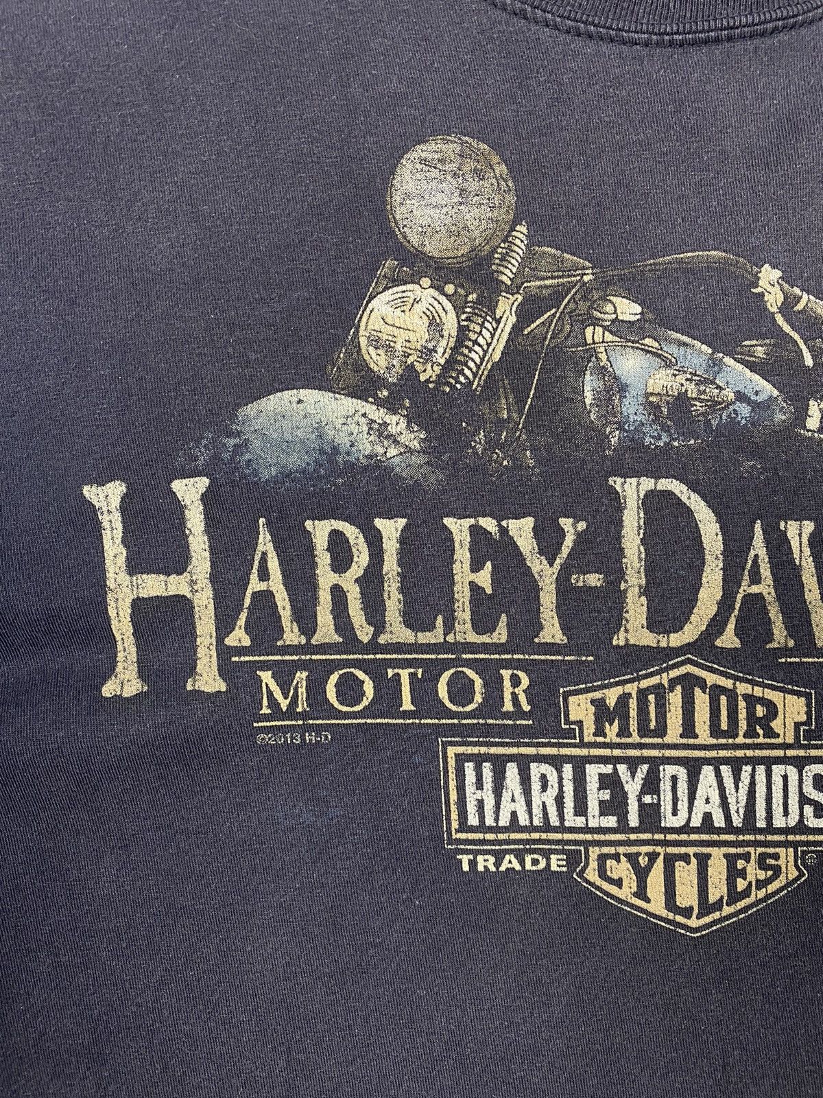 Harley Davidson Harley Davidson Guildford Surrey England Motorcycle 2013 tee Size US S / EU 44-46 / 1 - 6 Thumbnail