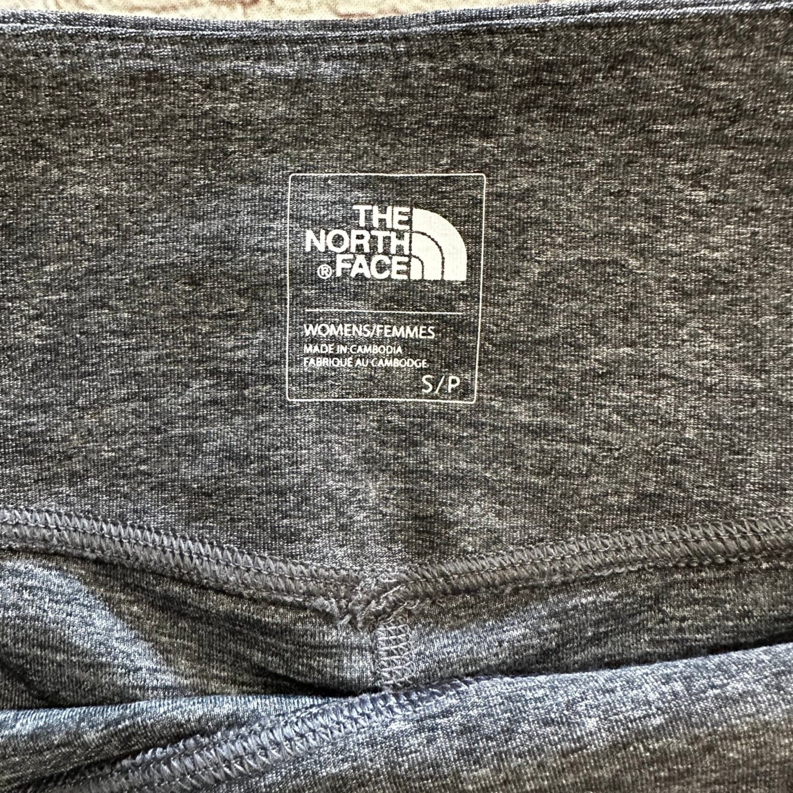 The North Face Woman’s the north face athletic shorts Size 27" / US 4 / IT 40 - 9 Thumbnail