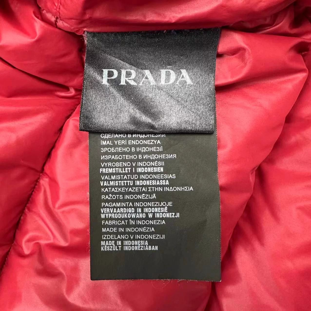 Prada Prada triangle removable hood down jacket 52 IT Size US L / EU 52-54 / 3 - 4 Thumbnail