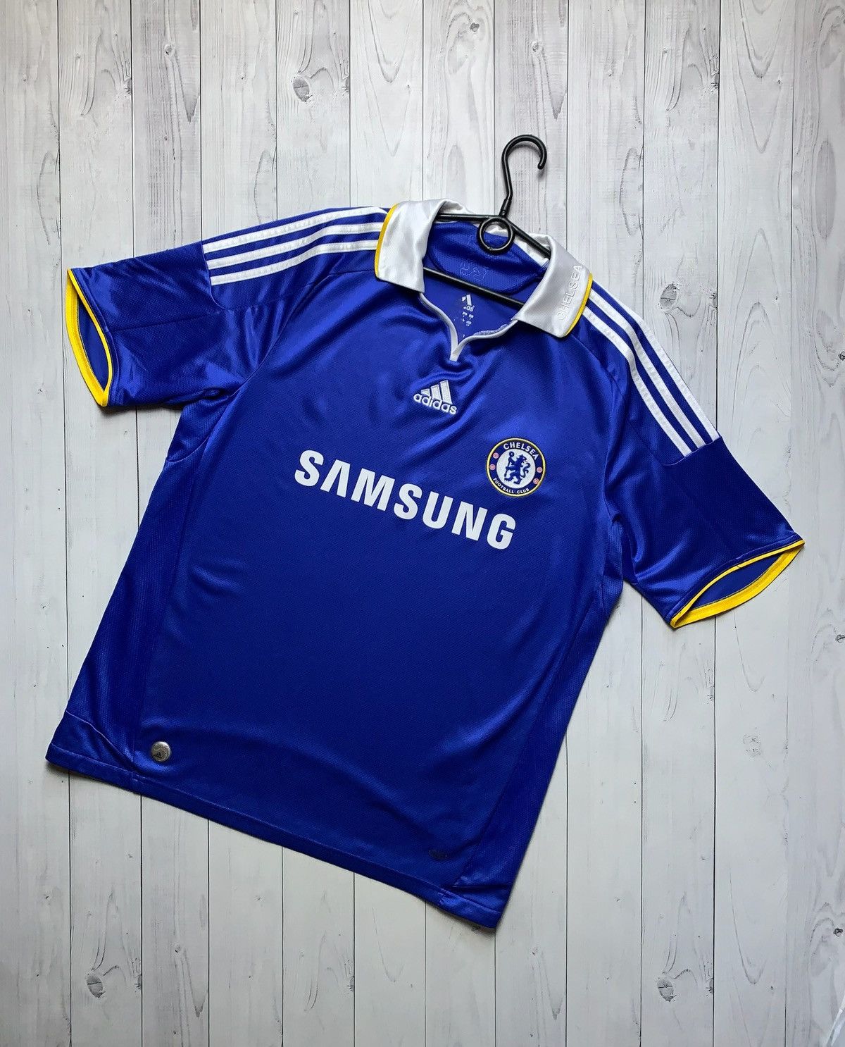 Adidas × Chelsea Soccer × Vintage Vintage adidas Chelsea soccer jersey Samsung size L Size US L / EU 52-54 / 3 - 1 Thumbnail