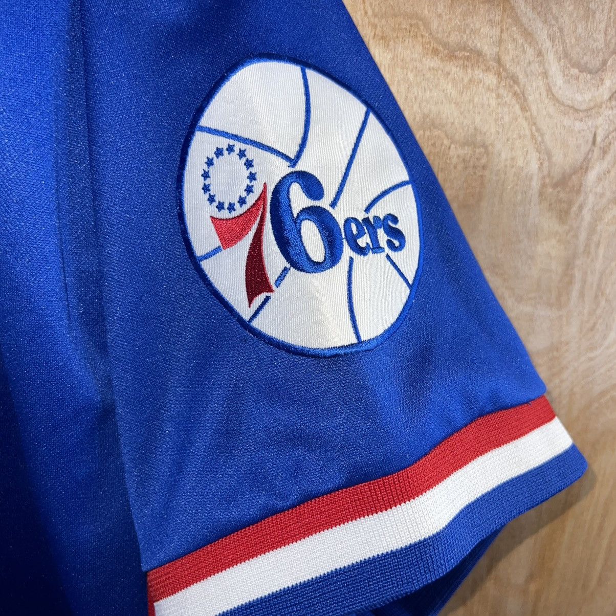 Majestic VINTAGE HARDWOOD CLASSICS NBA PHILADELPHIA 76ERS WARM UP Size US XXL / EU 58 / 5 - 4 Thumbnail