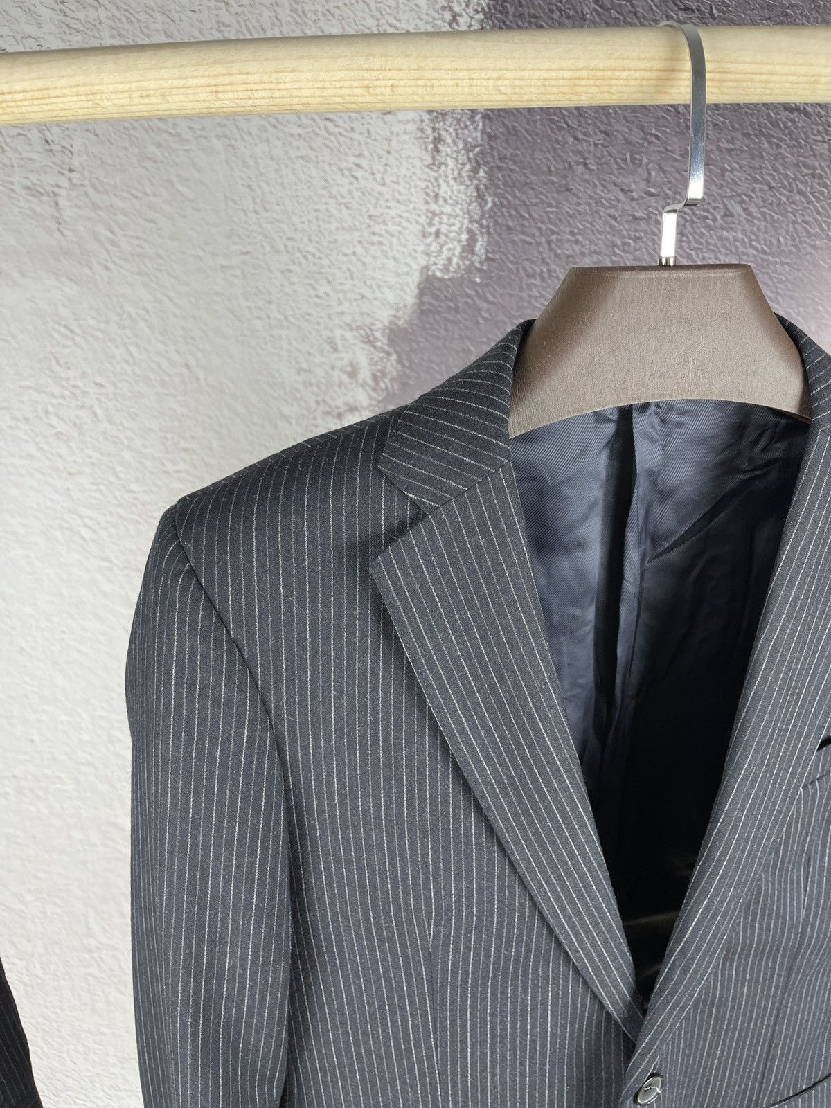Paoloni Paoloni wool black striped 2 button 2 pcs suit made in Italy Size 36R - 9 Thumbnail