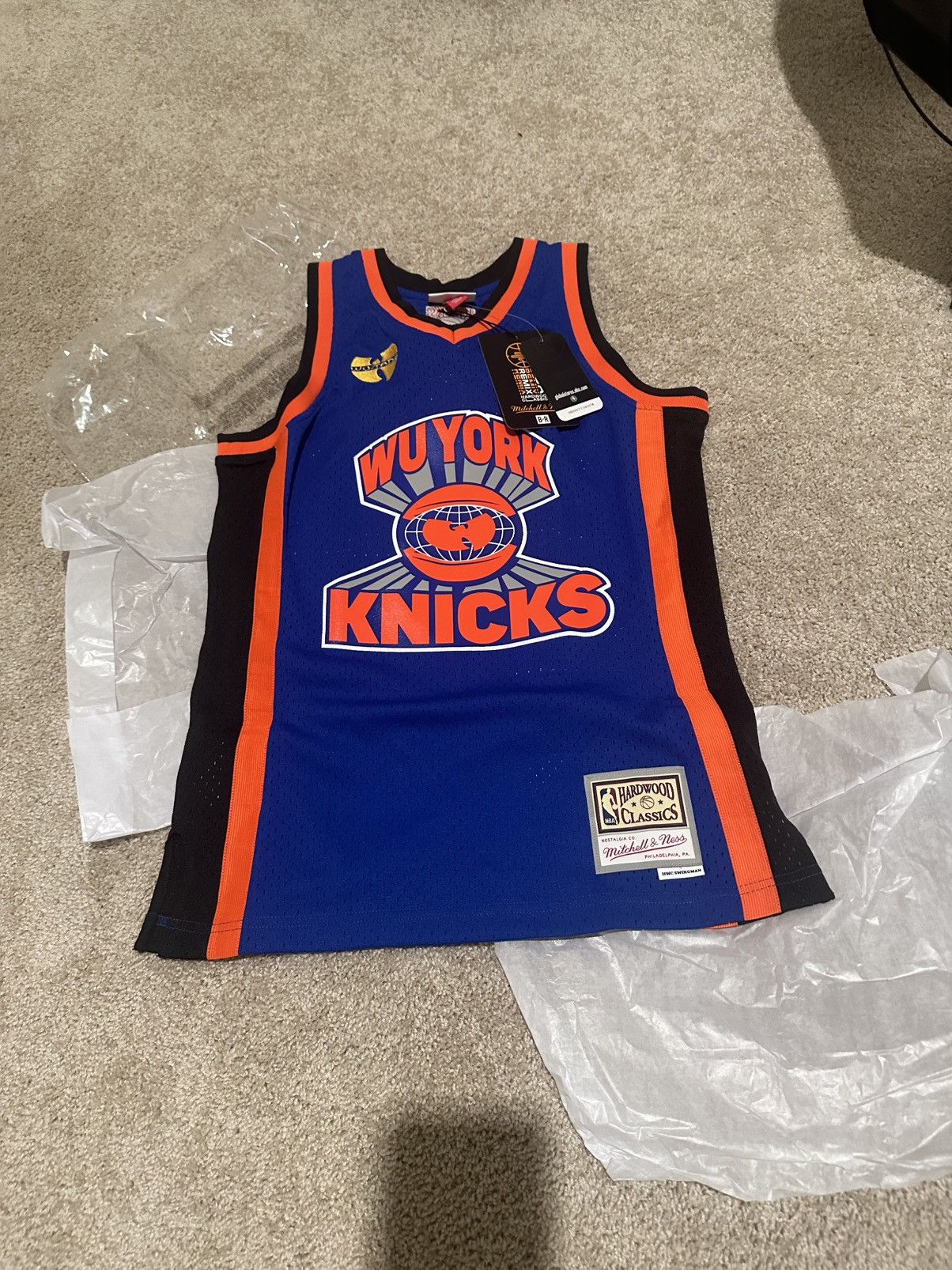 Mitchell & Ness NBA WU TANG SHAOLIN X BRNBA REMIX JERSEY KNICKS (SMALL) Size US S / EU 44-46 / 1 - 1 Thumbnail