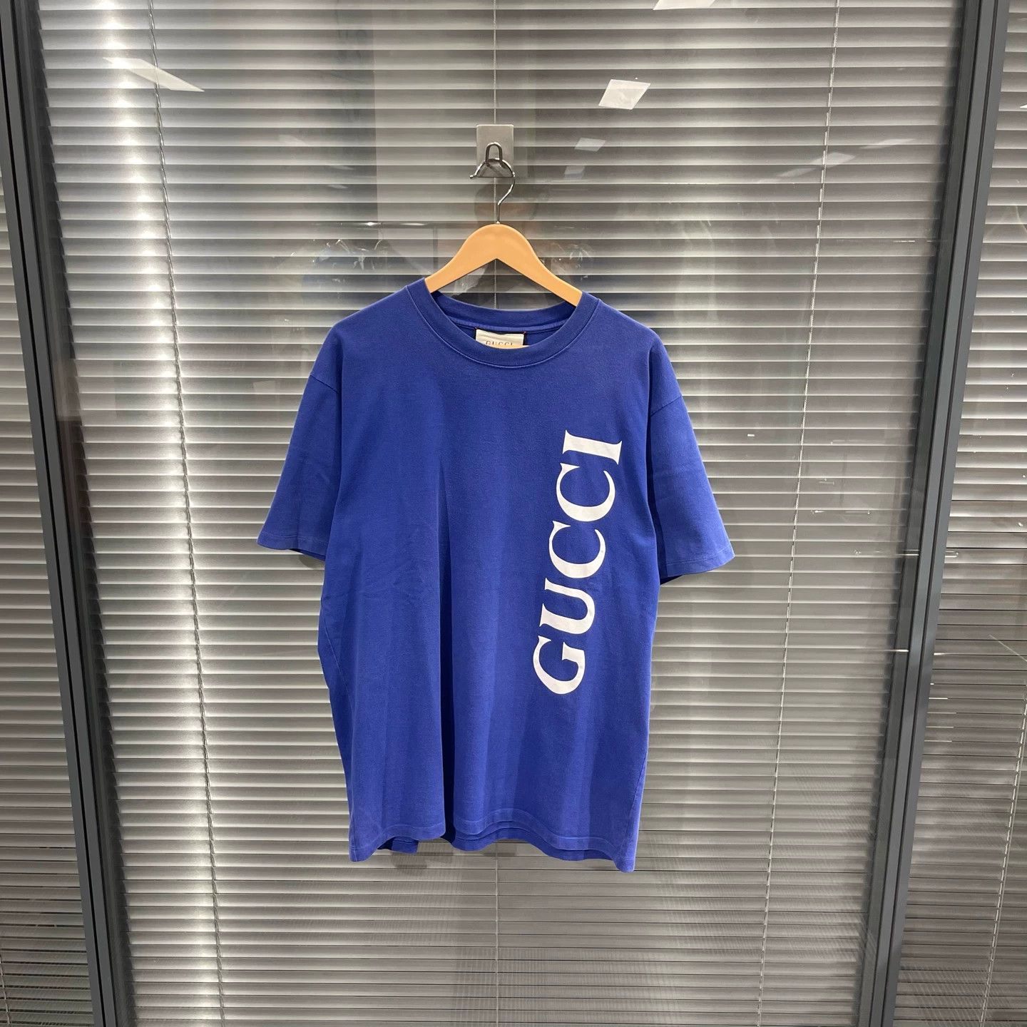 Gucci Gucci Blue-Purple Logo Print Short Sleeve Tee L Size US L / EU 52-54 / 3 - 1 Thumbnail