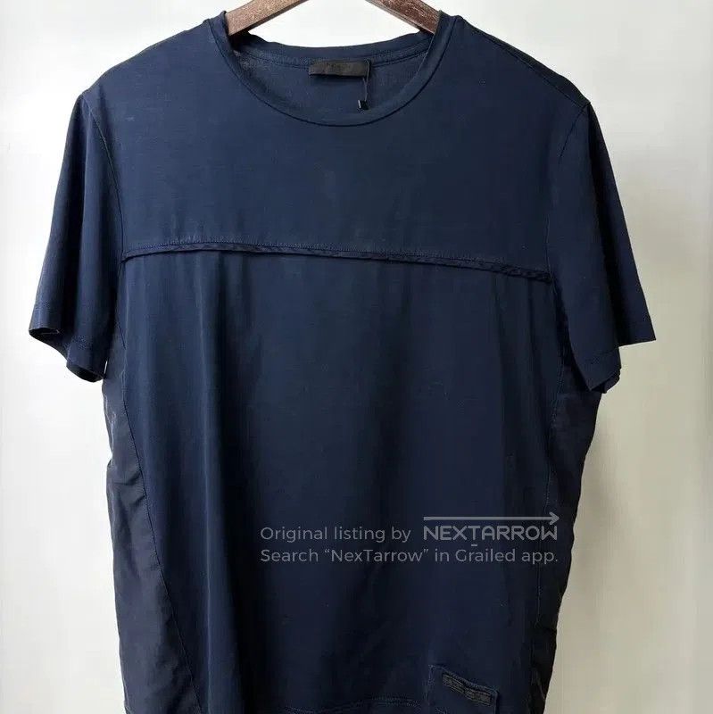 Prada Prada Men's Navy T-Shirt in Size M. Size US M / EU 48-50 / 2 - 1 Thumbnail