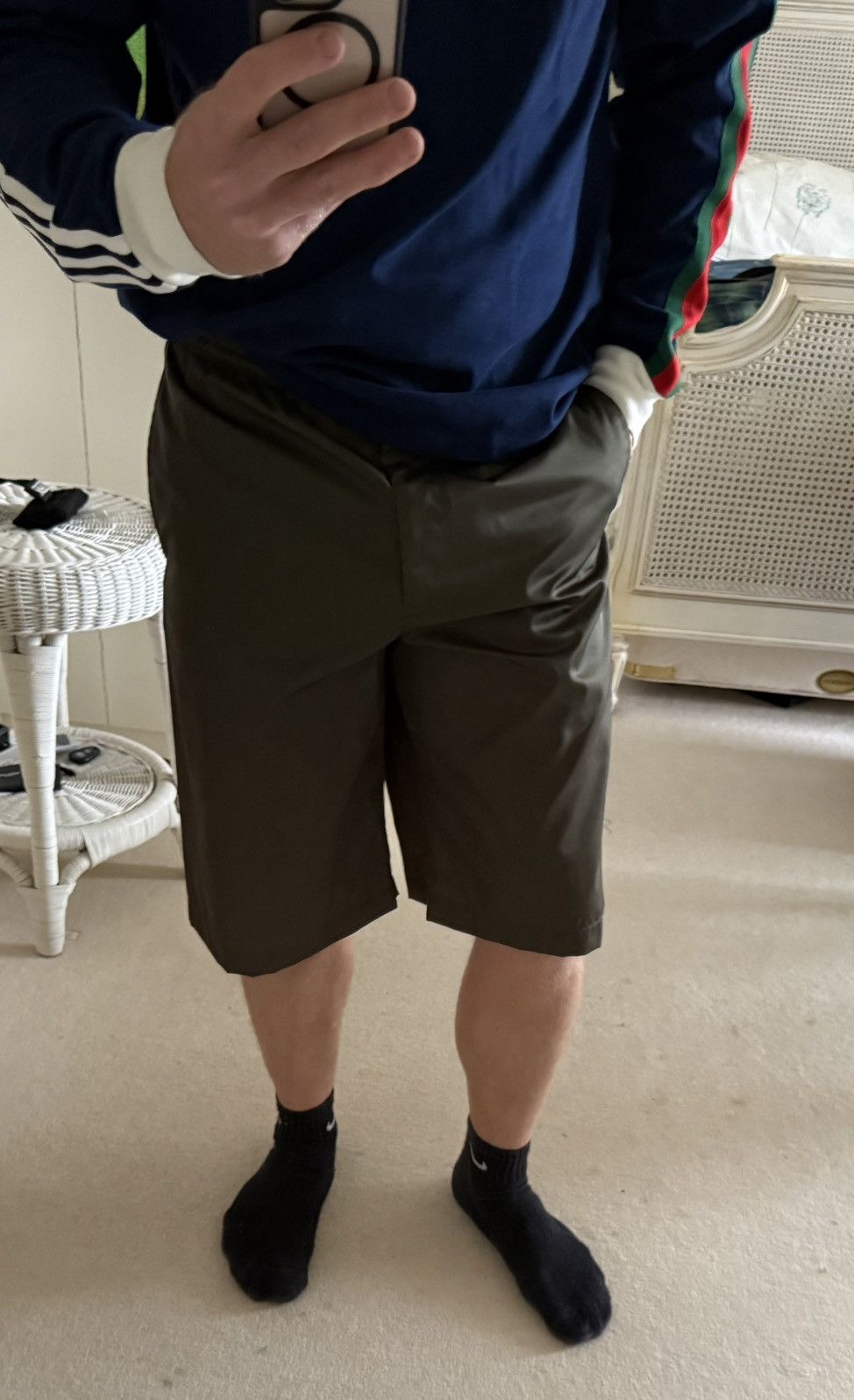 Givenchy SS24 $1.15k 🤑 Givenchy logo nylon baggy track shorts 46 Size US 30 / EU 46 - 5 Thumbnail