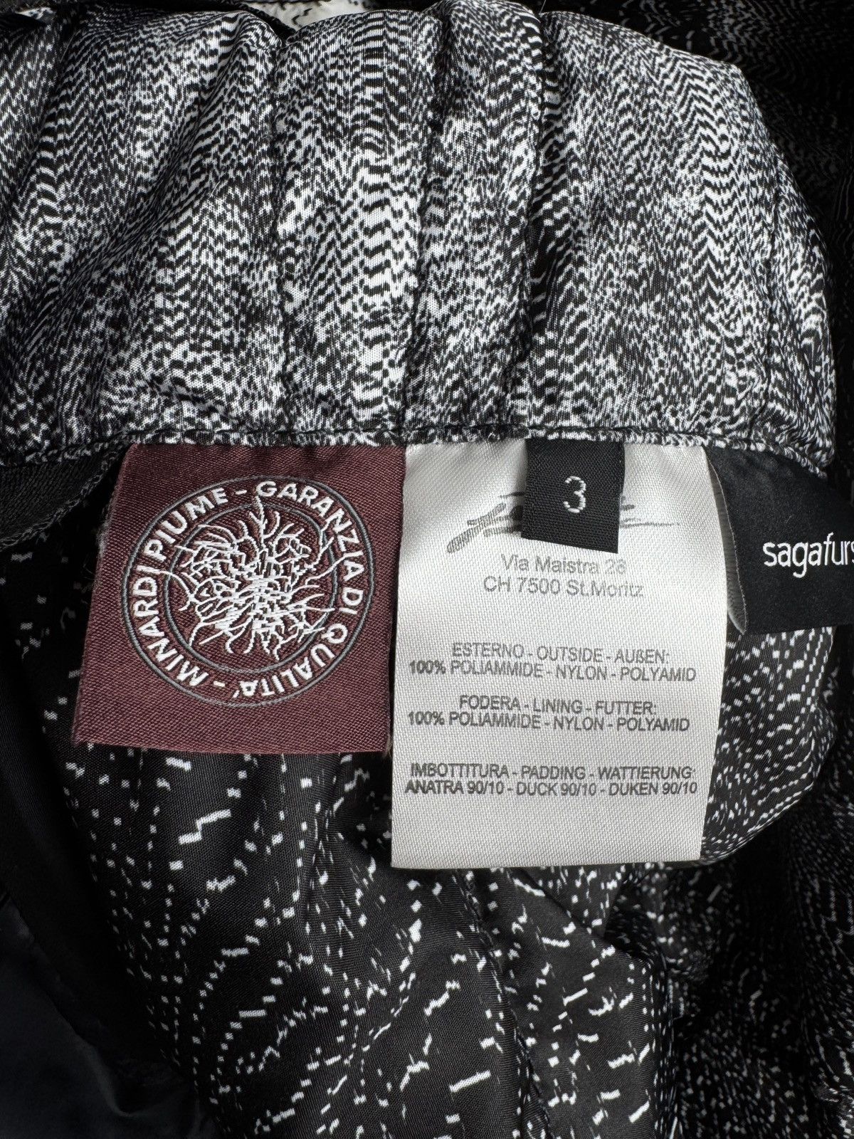 JET SET Jet Set black outdoor wolf bondage down ski snowboard jacket Size L / US 10 / IT 46 - 16 Thumbnail