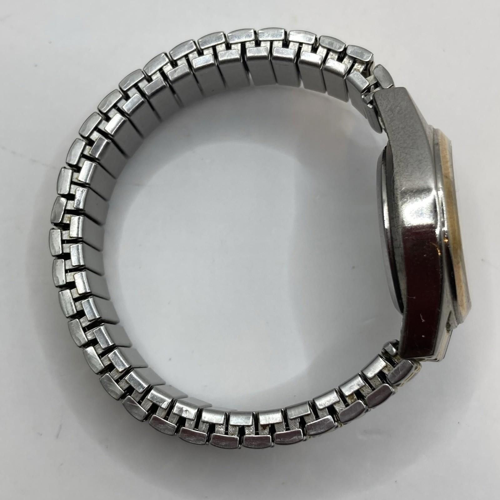 Designer Benrus BN324P Two Tone Silver Gold Ladies Watch Day Date Size ONE SIZE - 4 Thumbnail