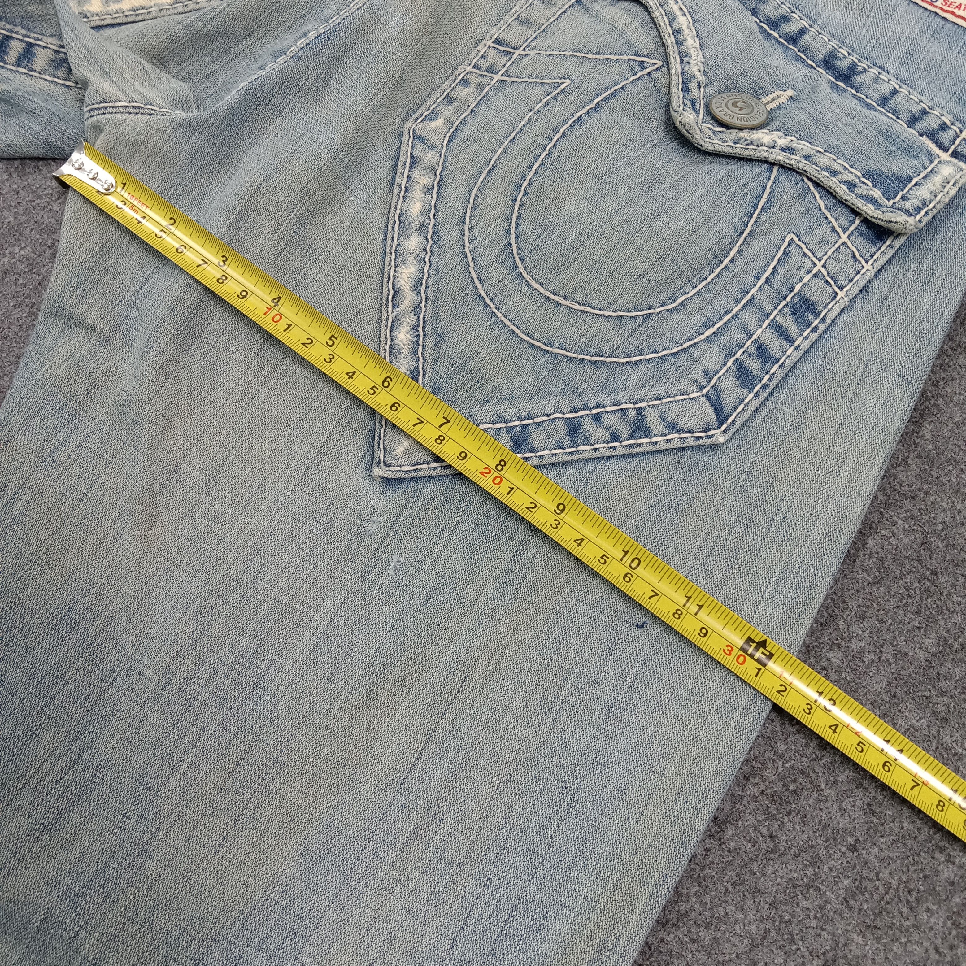 True Religion True Religion Marco Big T Distressed Jeans C272N13 Size US 33 - 13 Thumbnail