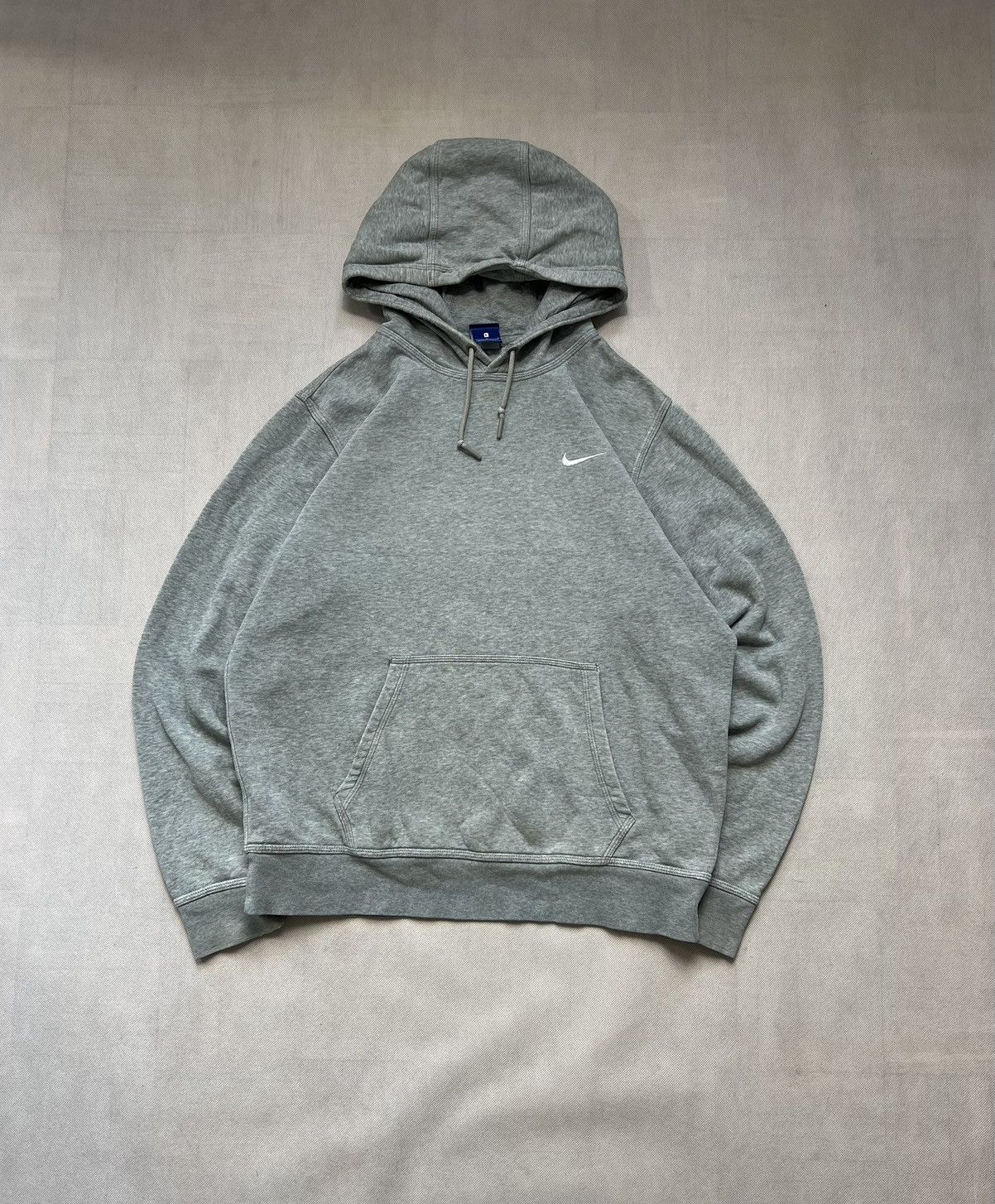 Nike Hoodie Nike small logo y2k grey Size US L / EU 52-54 / 3 - 1 Thumbnail