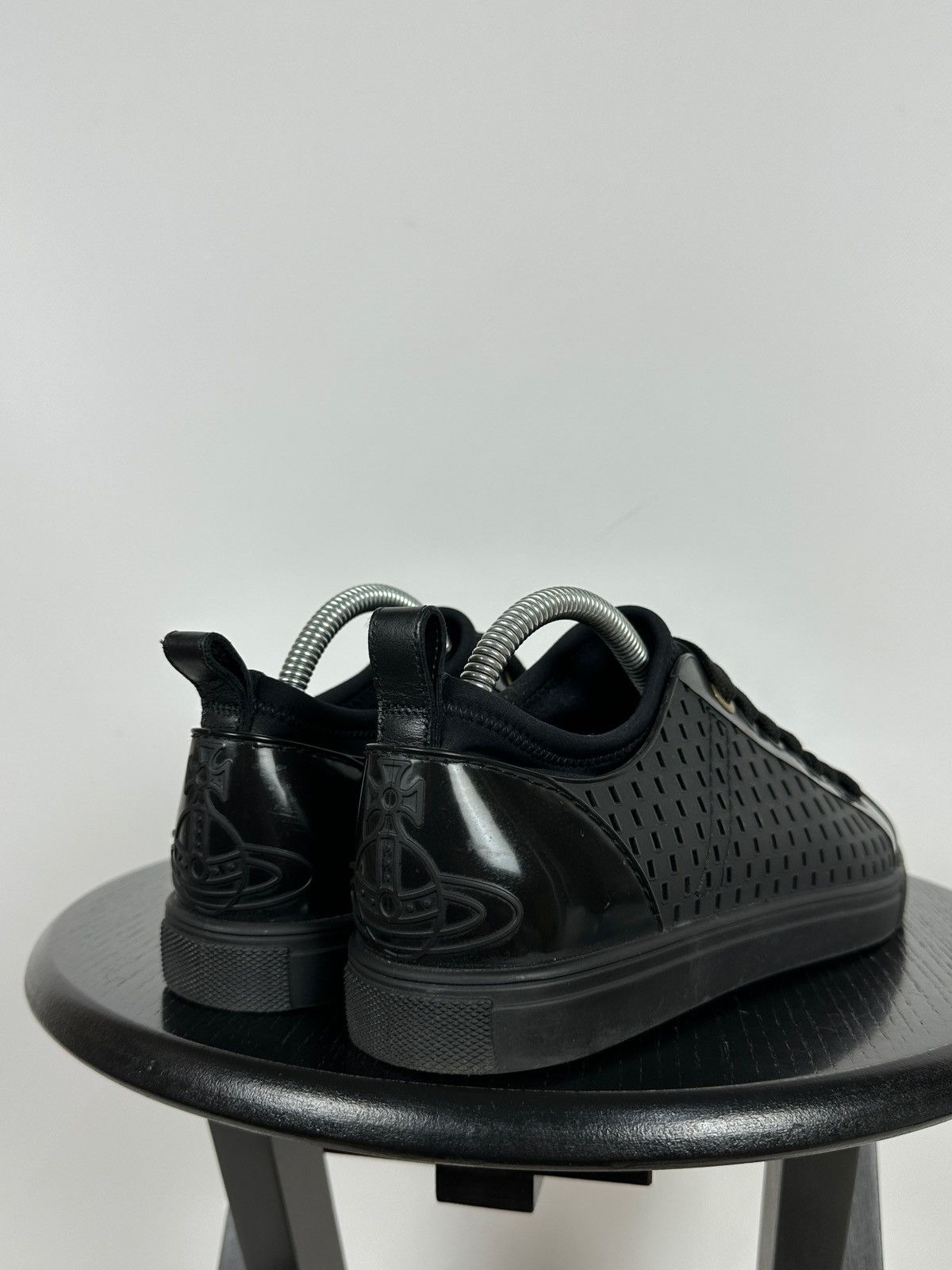 Vivienne Westwood Vivienne Westwood Orb Logo Low Top Sneakers Size US 7 / EU 40 - 4 Thumbnail