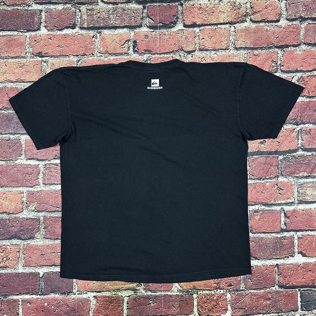 Quiksilver Vintage Quiksilver Logo Wave Surf Skateboard T-Shirt Y2K Size US XL / EU 56 / 4 - 3 Thumbnail