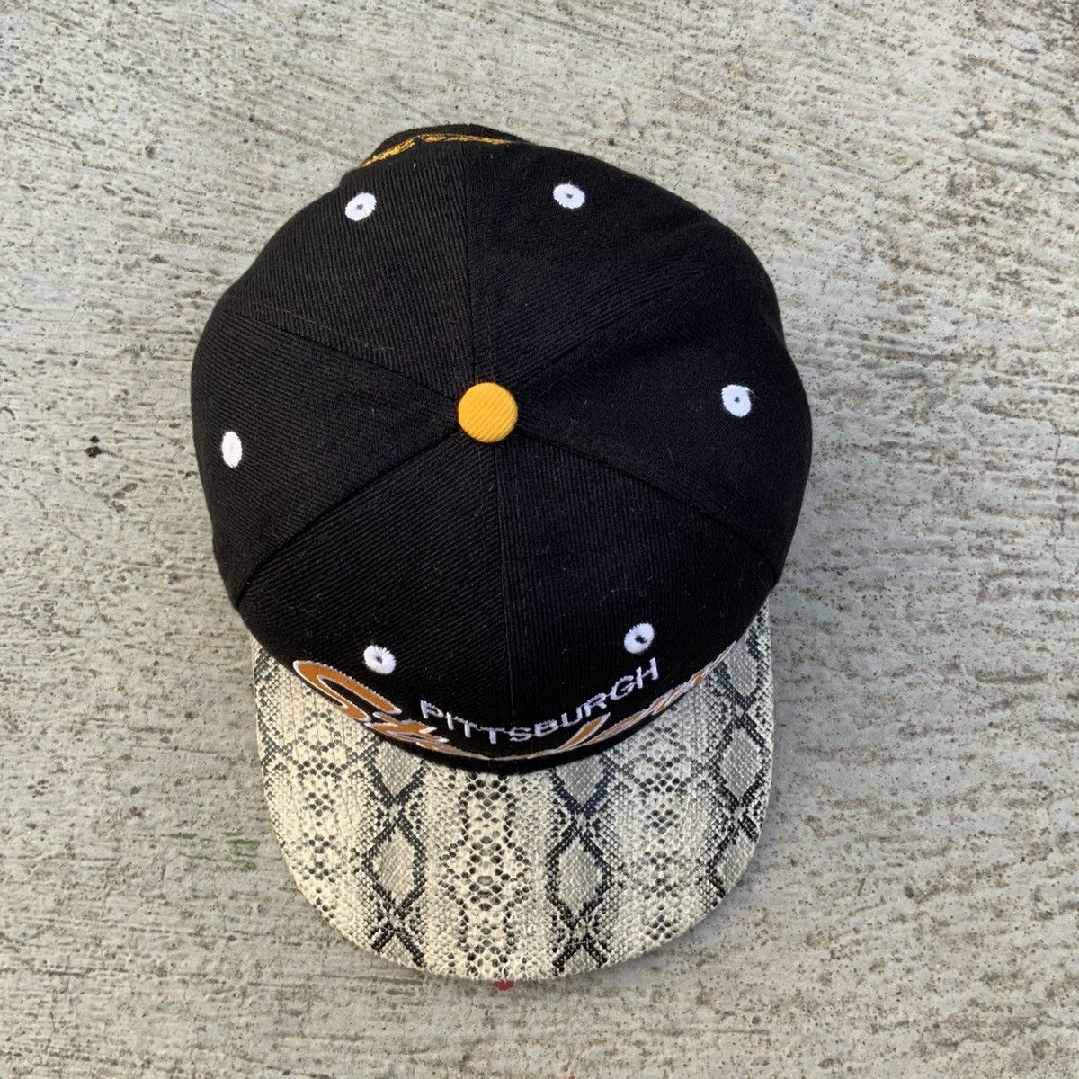 Rsvp Gallery Rsvp x Mitchell & Ness pittsburgh steelers snake brim Size ONE SIZE - 12 Thumbnail