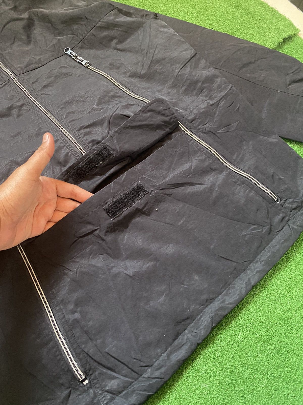 Uniqlo UNIQLO WINDBREAKER Size US L / EU 52-54 / 3 - 4 Thumbnail