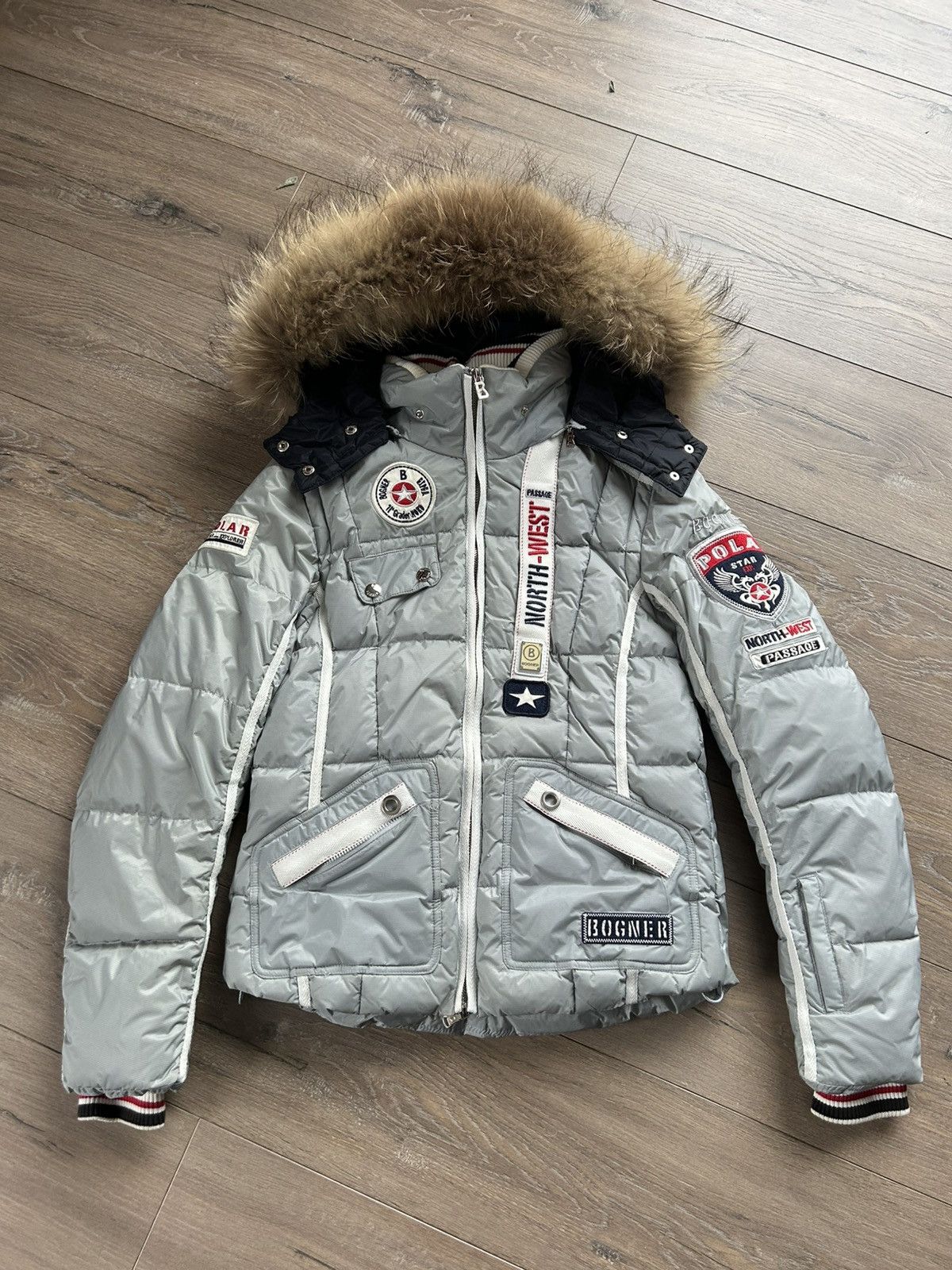 Bogner Bogner ski silver jacket S-M hoodie Size M / US 6-8 / IT 42-44 - 1 Thumbnail