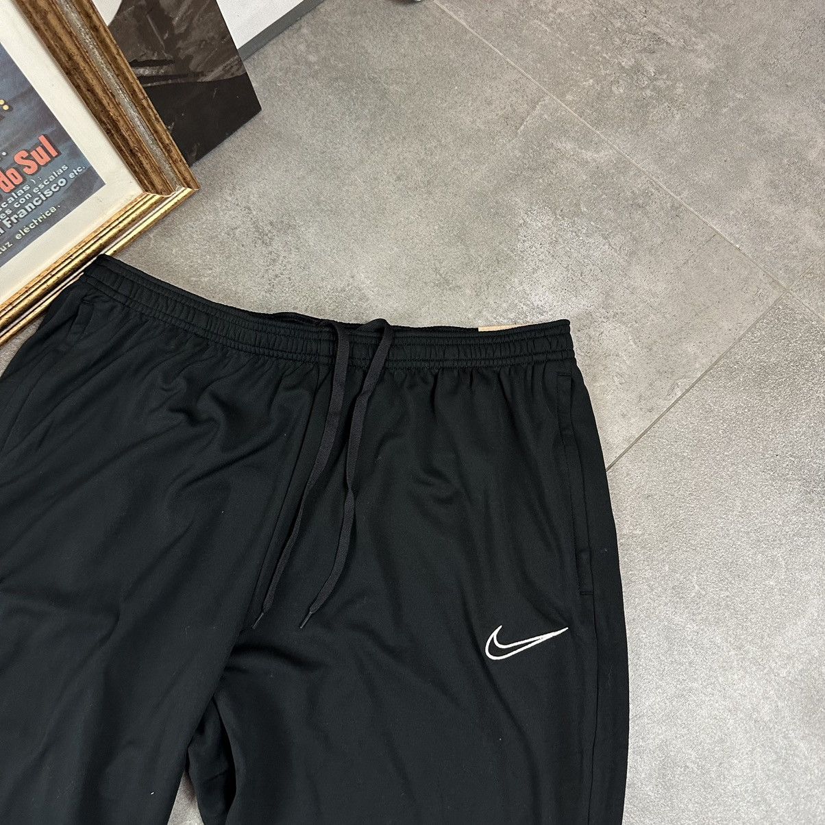 Nike Nike swoosh pants L black streetwear Size US 34 / EU 50 - 2 Thumbnail