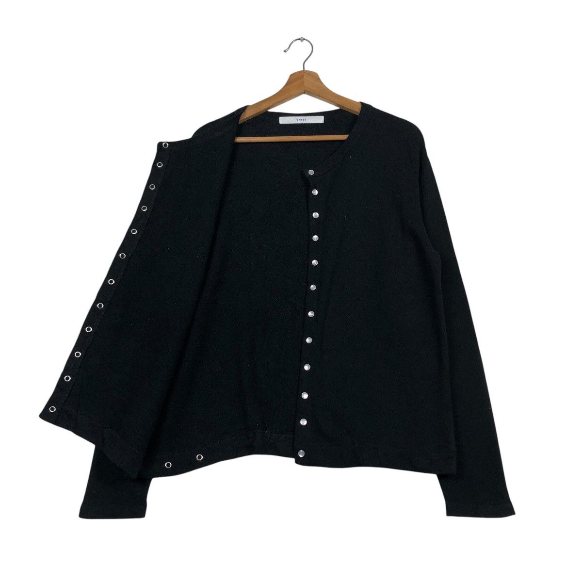 Japanese Brand OMNES Classic Black Knitwear Button Cardigan Issey Miyake Size US M / EU 48-50 / 2 - 12 Thumbnail