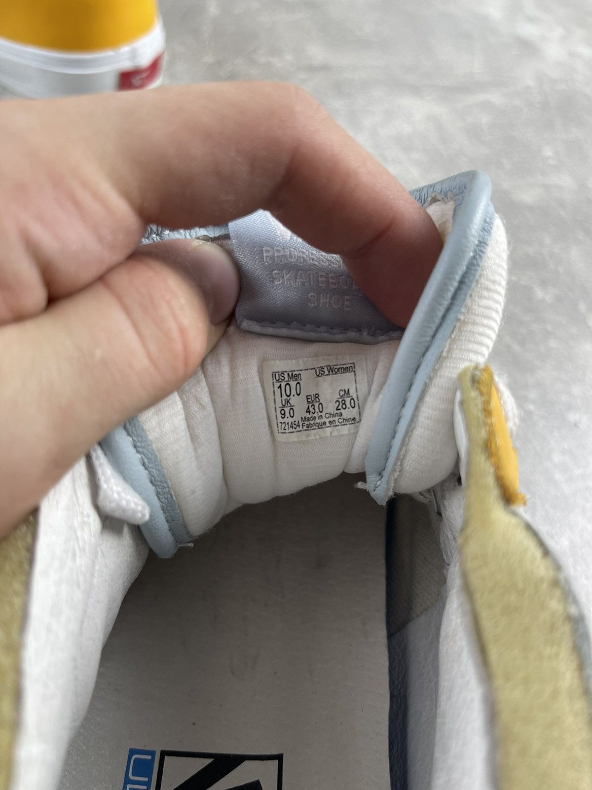 Vans Vans Half Cub Vault Leather Sneaker Shoes Blue/Yellow Size US 10 / EU 43 - 10 Thumbnail