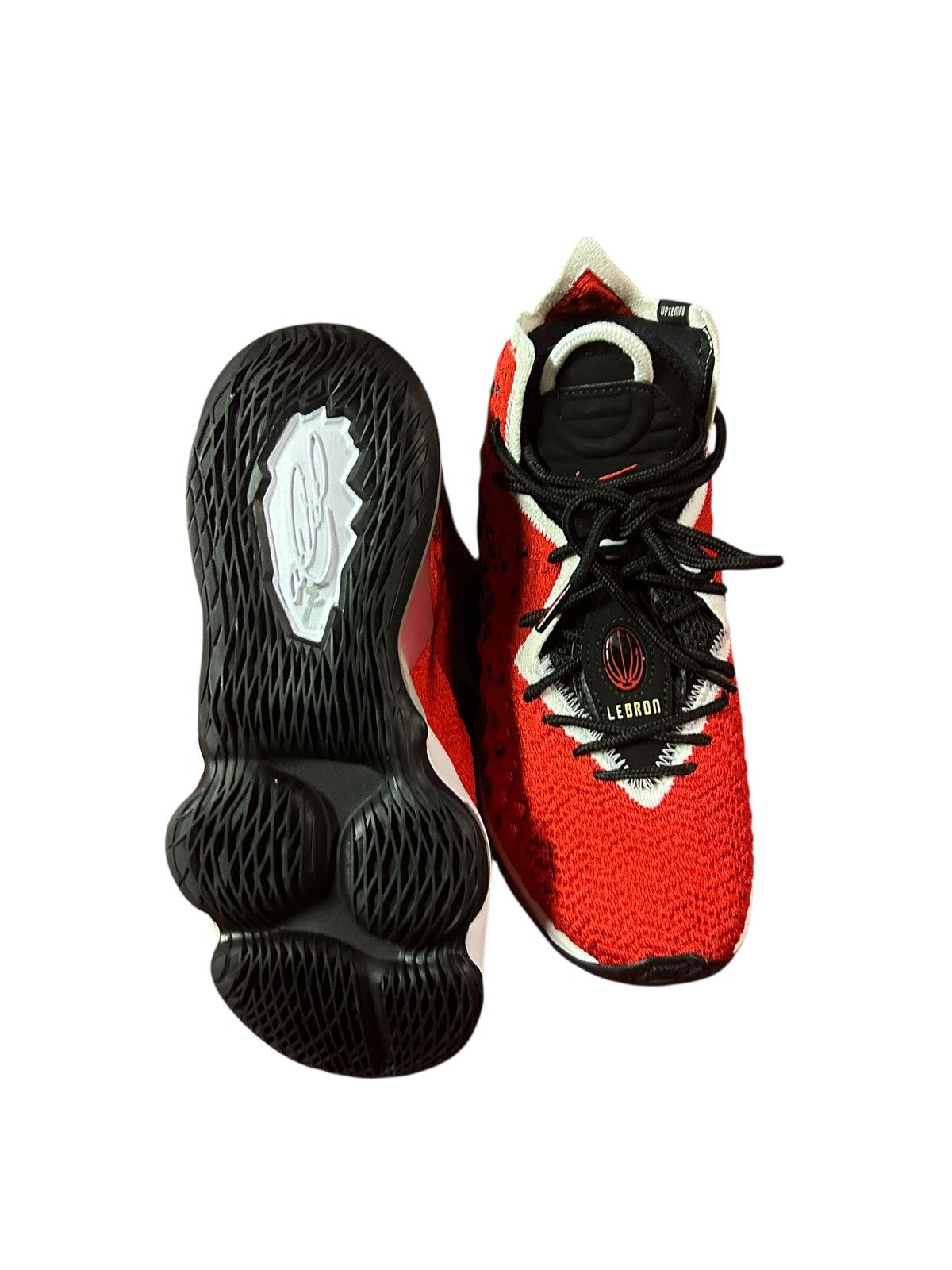 Nike Nike LeBron 17 "Air Max Uptempo" size 6 Size US 6 / EU 39 - 3 Thumbnail