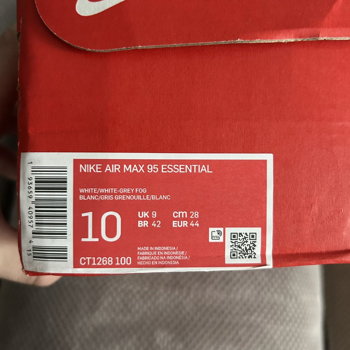 Nike Nike Air Max 95 White Essential EUR 44 Size US 9 / EU 42 - 15 Thumbnail