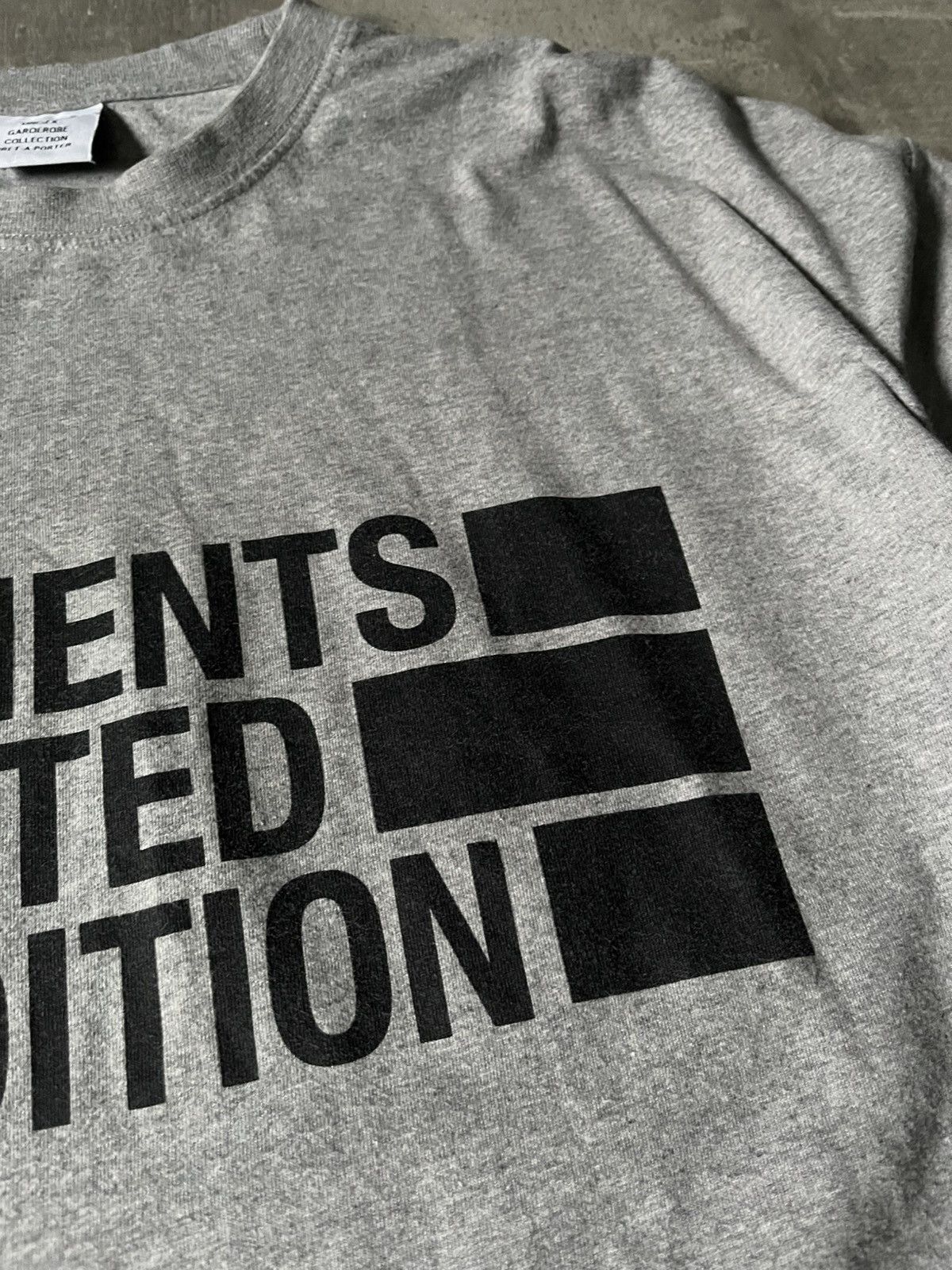 Vetements Vetements Limited Edition grey T-shirt Size US XL / EU 56 / 4 - 3 Thumbnail