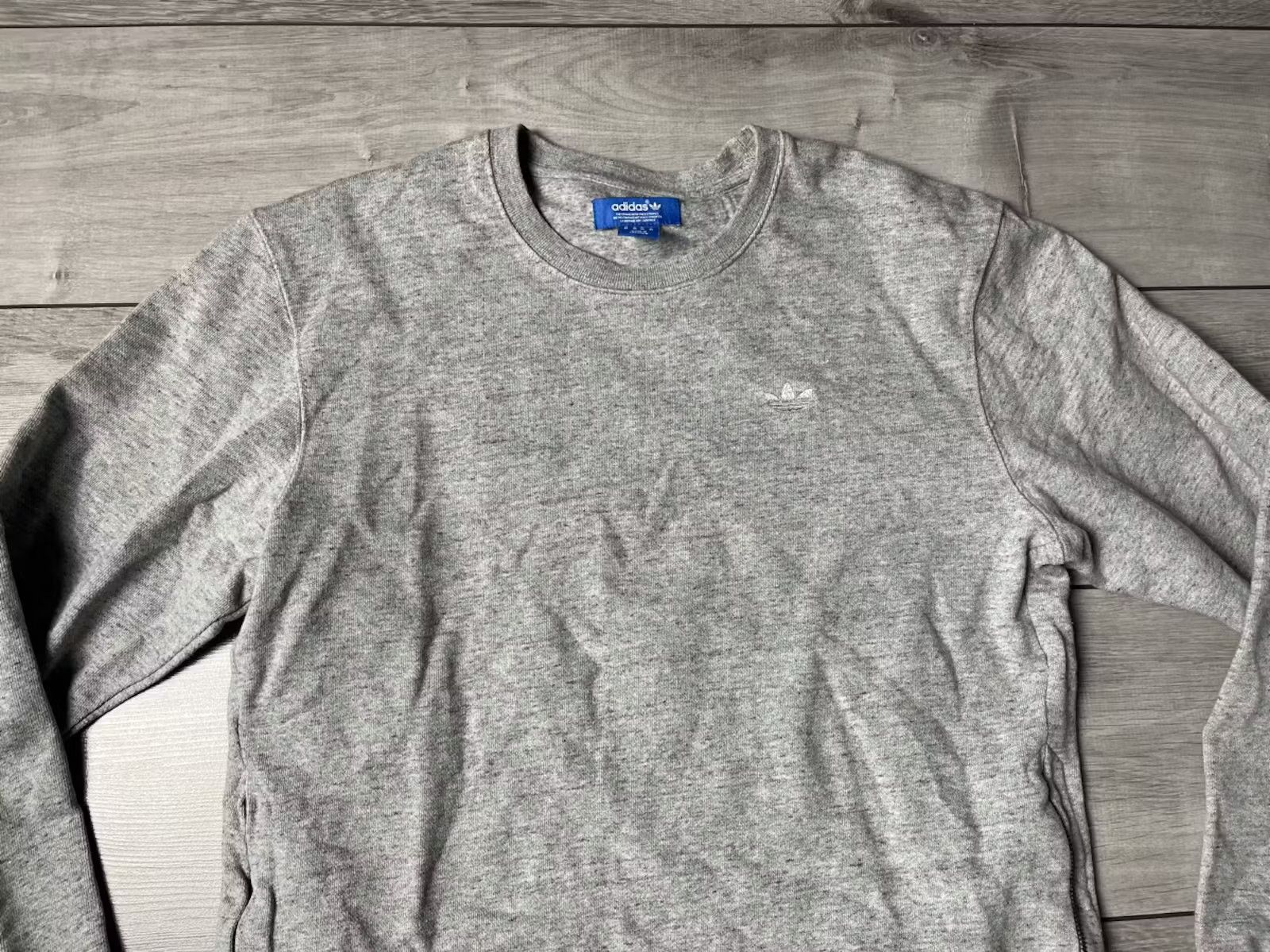 Adidas Adidas sweatshirt small logo size Medium Size US M / EU 48-50 / 2 - 4 Thumbnail
