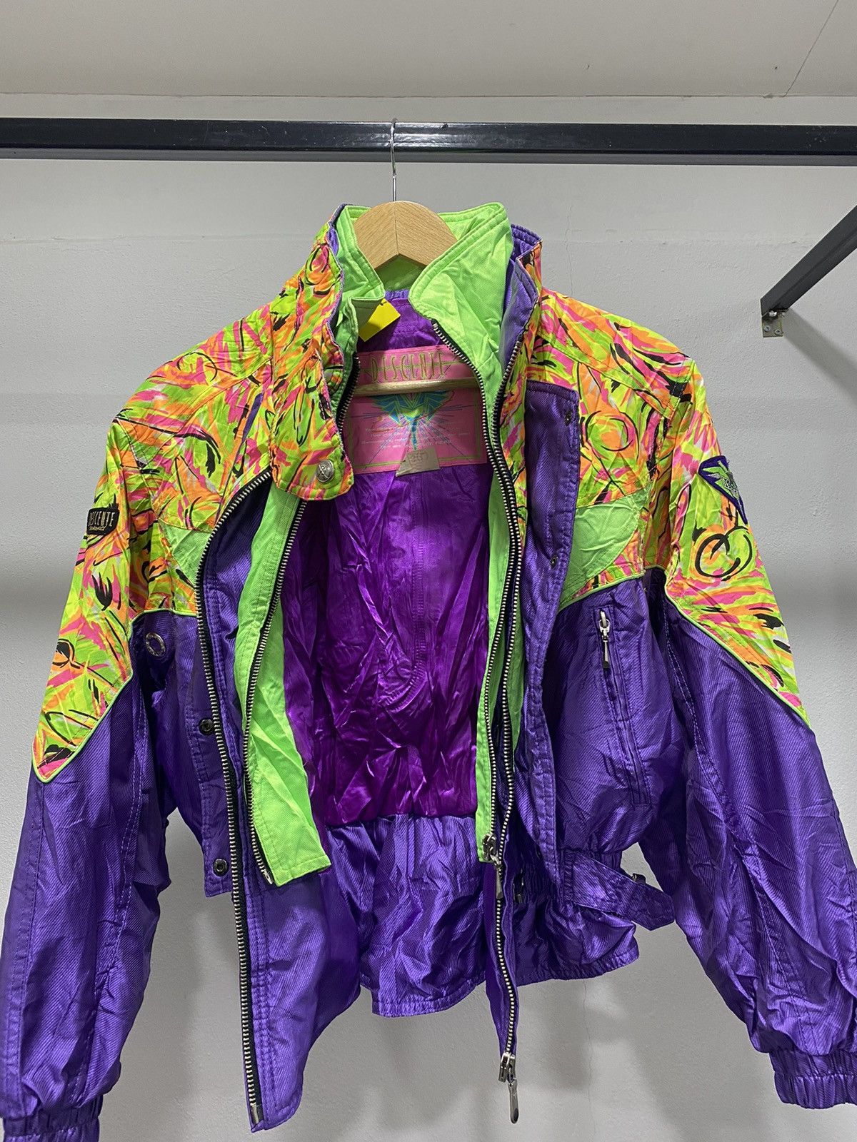 Vintage Vintage Descente Ski Winter Jacket 80s 70s Era Crop Size L / US 10 / IT 46 - 15 Thumbnail