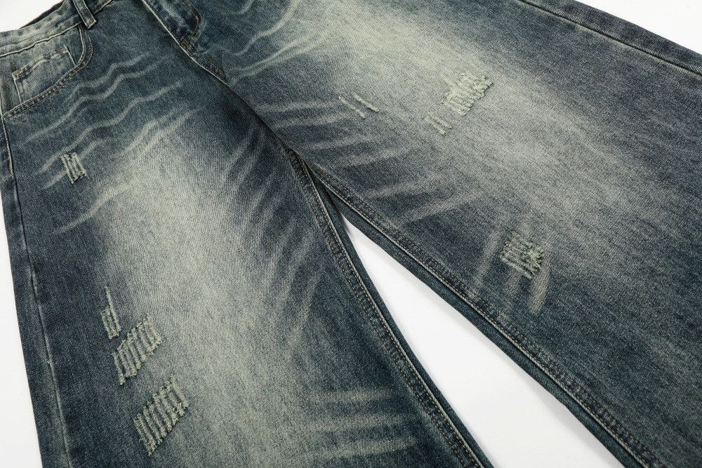 Vintage Men's American vintage distressed denim curved-leg jeans Size US 32 / EU 48 - 5 Thumbnail