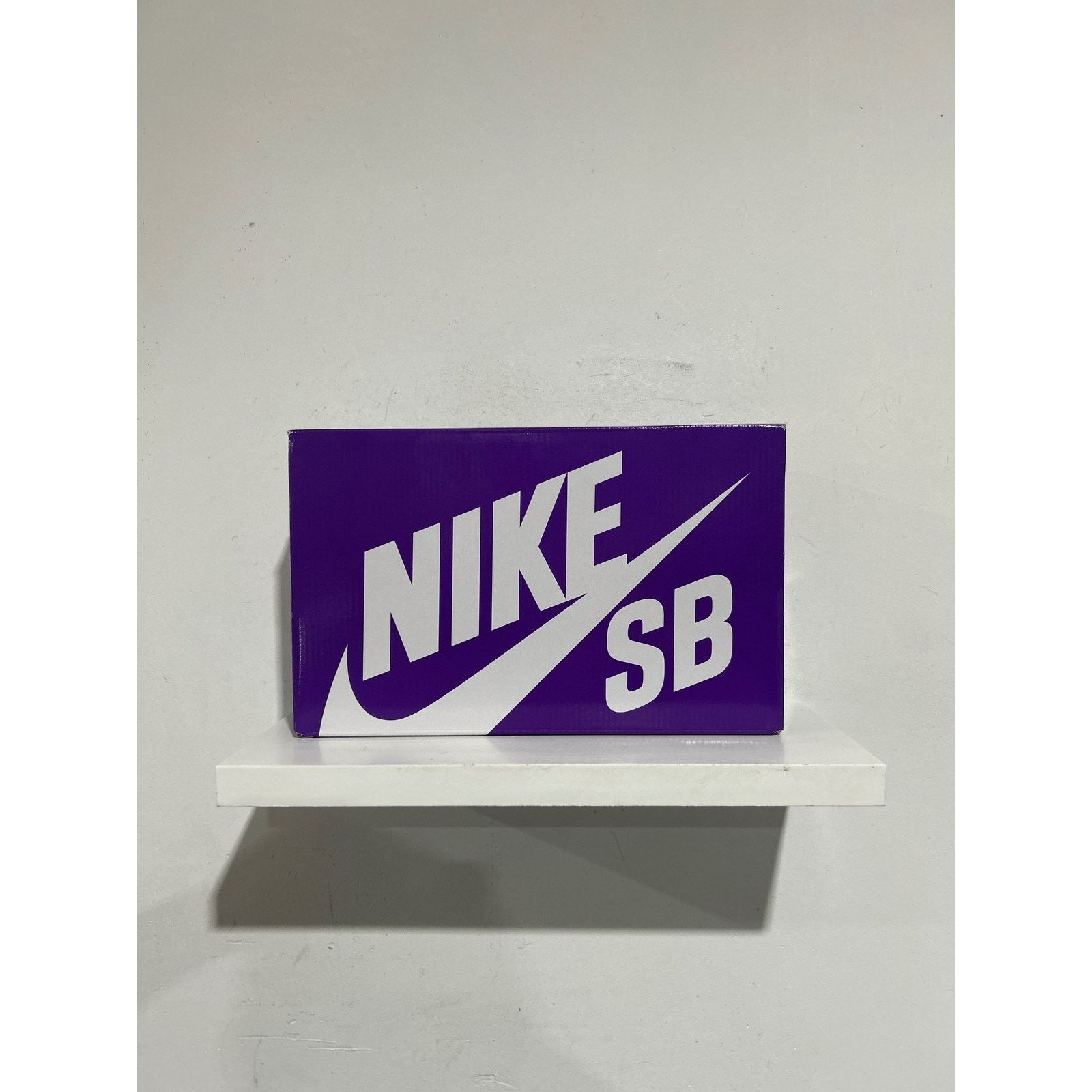 Nike NIKE SB DUNK LOW DASHAWN JORDAN COPPERHEAD SIZE 8.5 NEW Size US 8.5 / EU 41-42 - 7 Thumbnail