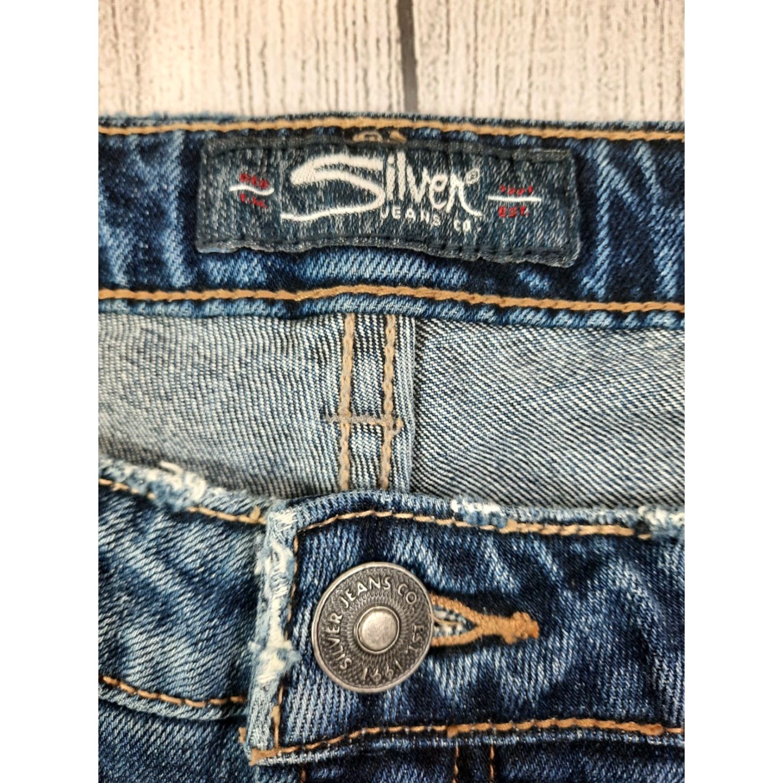 Silver Jeans Co. VINTAGE Silver Jeans Slim Racing strip Jeans Women's 30 27 Crop M2J Stretch Denim Mid Slimming Jeans Womens X Size 30" / US 8 / IT 44 - 3 Thumbnail