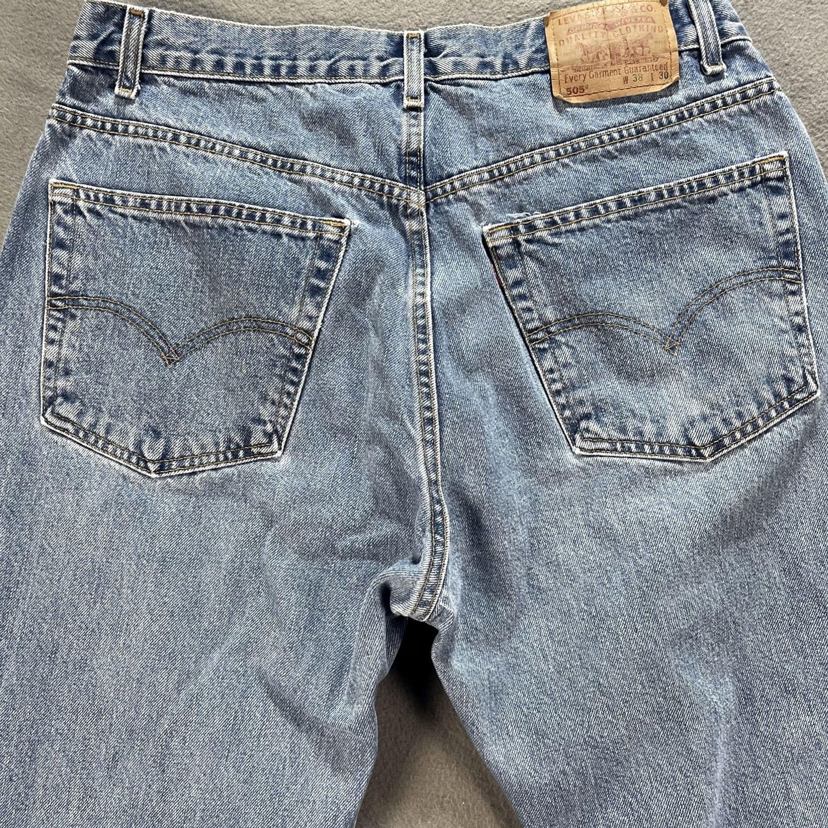 Levi's VINTAGE Levi's 505 Jeans Mens 38x30 Blue Regular Fit Straight Leg Denim Pants Size US 38 / EU 54 - 4 Thumbnail