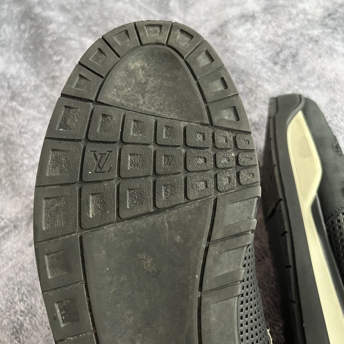 Louis Vuitton Louis Vuitton LV Trainer Hi-Top Sneakers Leather Size 10.5US Size US 10.5 / EU 43-44 - 12 Thumbnail