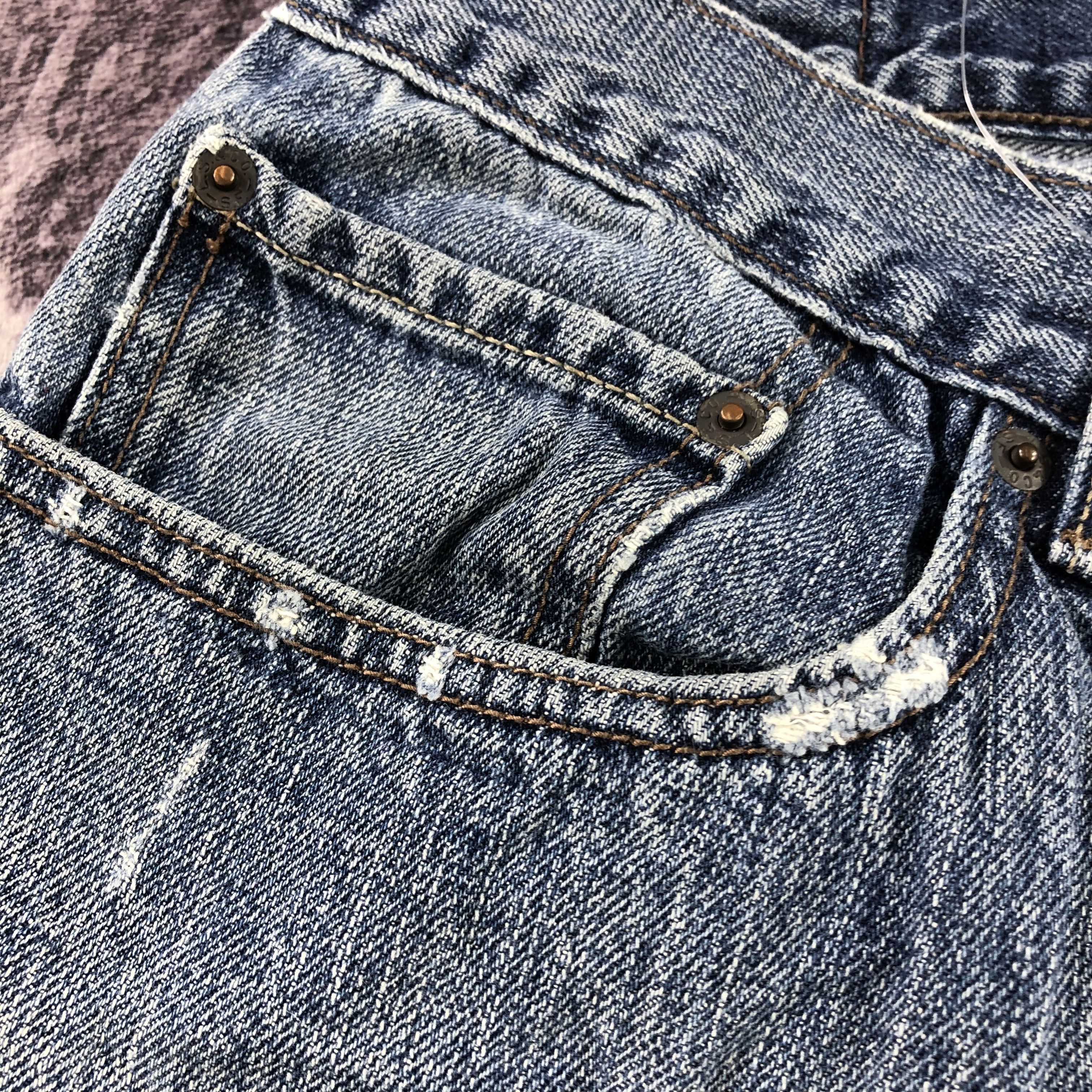 Levi's × Vintage Vintage 90s Blue Wash Levis 559 Jeans-JM2886 Size US 39 - 11 Thumbnail