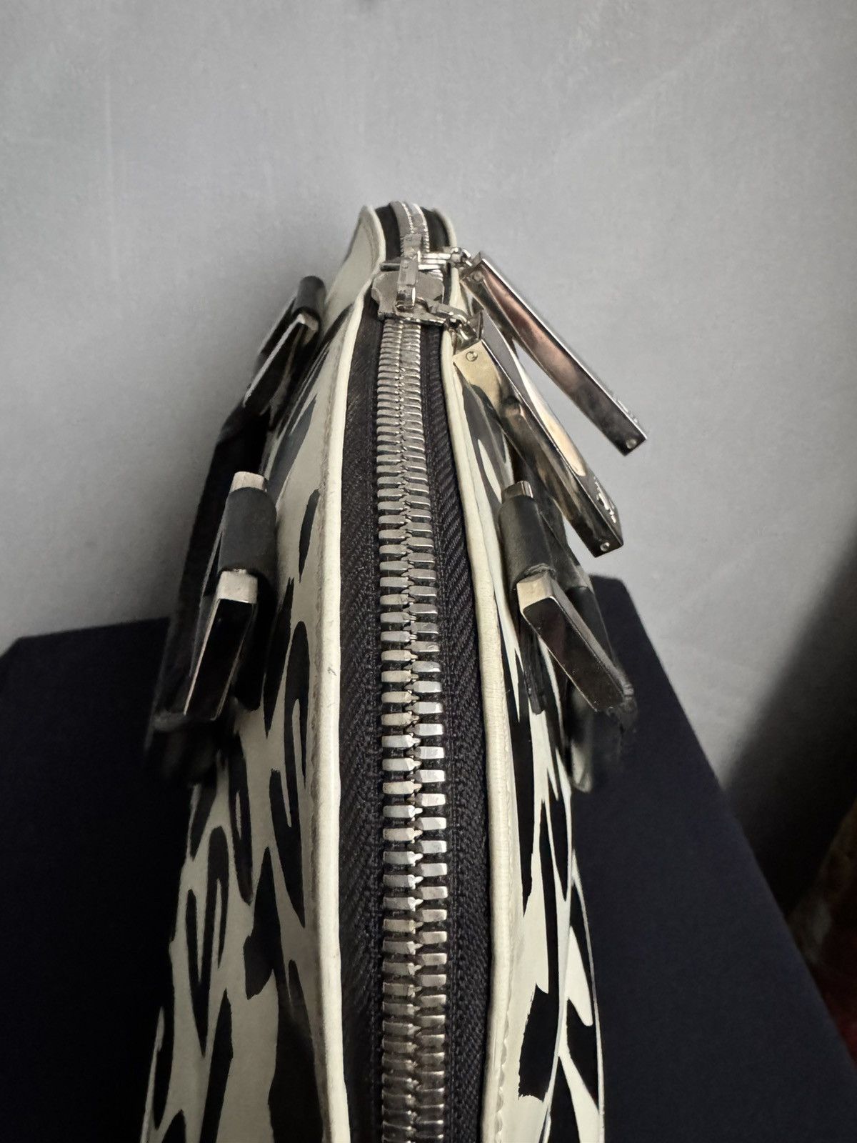 Louis Vuitton Louis Vuitton x Stephen Sprouse Graffiti alma bag 09 BA0051 Size ONE SIZE - 8 Thumbnail