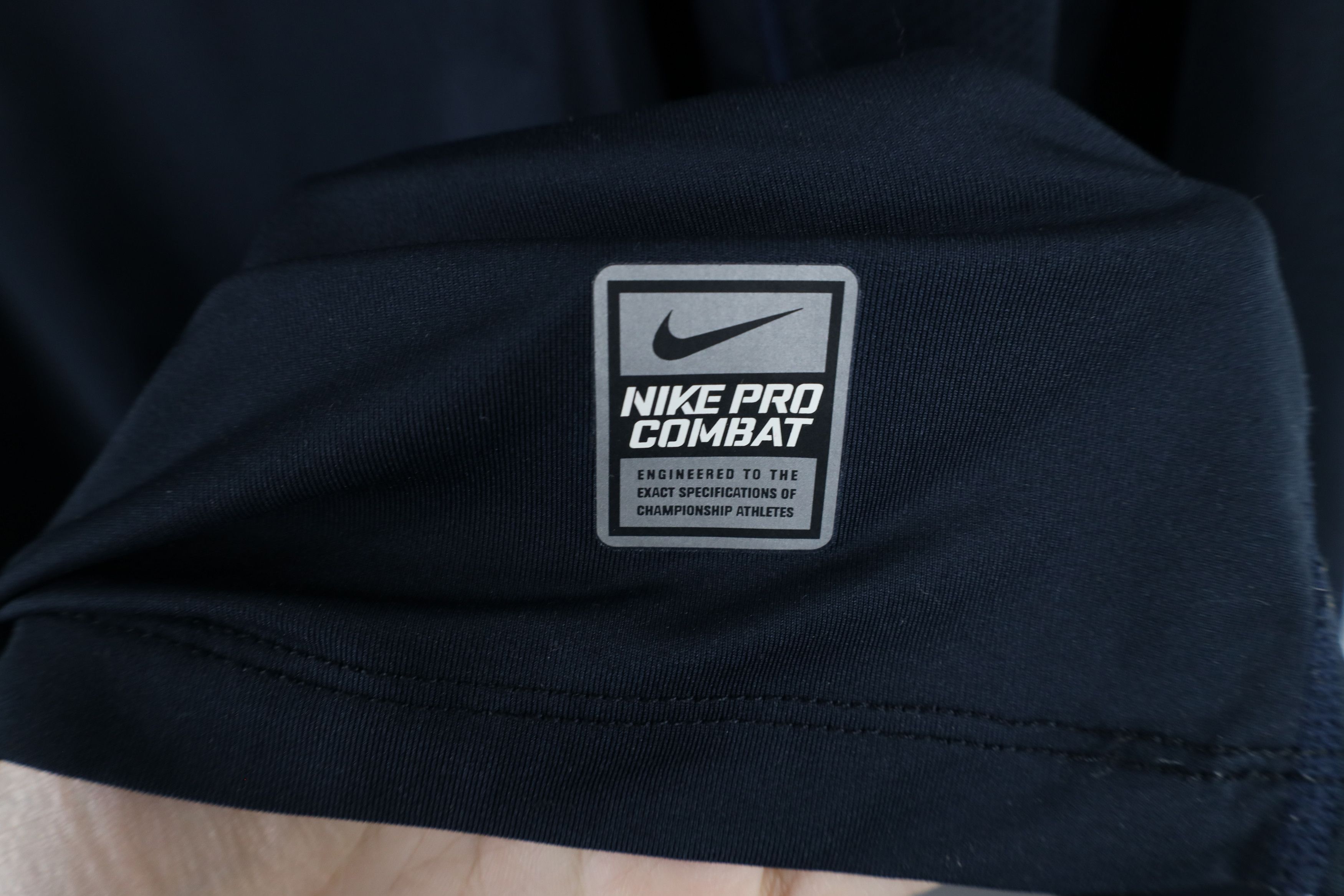 Nike × Vintage Nike Pro Combat Fitted Long Sleeve Training T-Shirt Blue Size US L / EU 52-54 / 3 - 7 Thumbnail