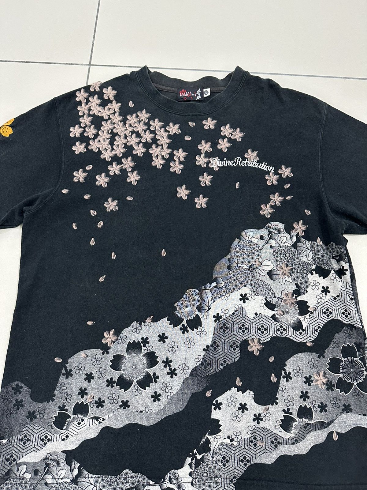 Japanese Brand Japan Culture Divine Retribution Sukajan Shirt Extravagant Size US XL / EU 56 / 4 - 3 Thumbnail