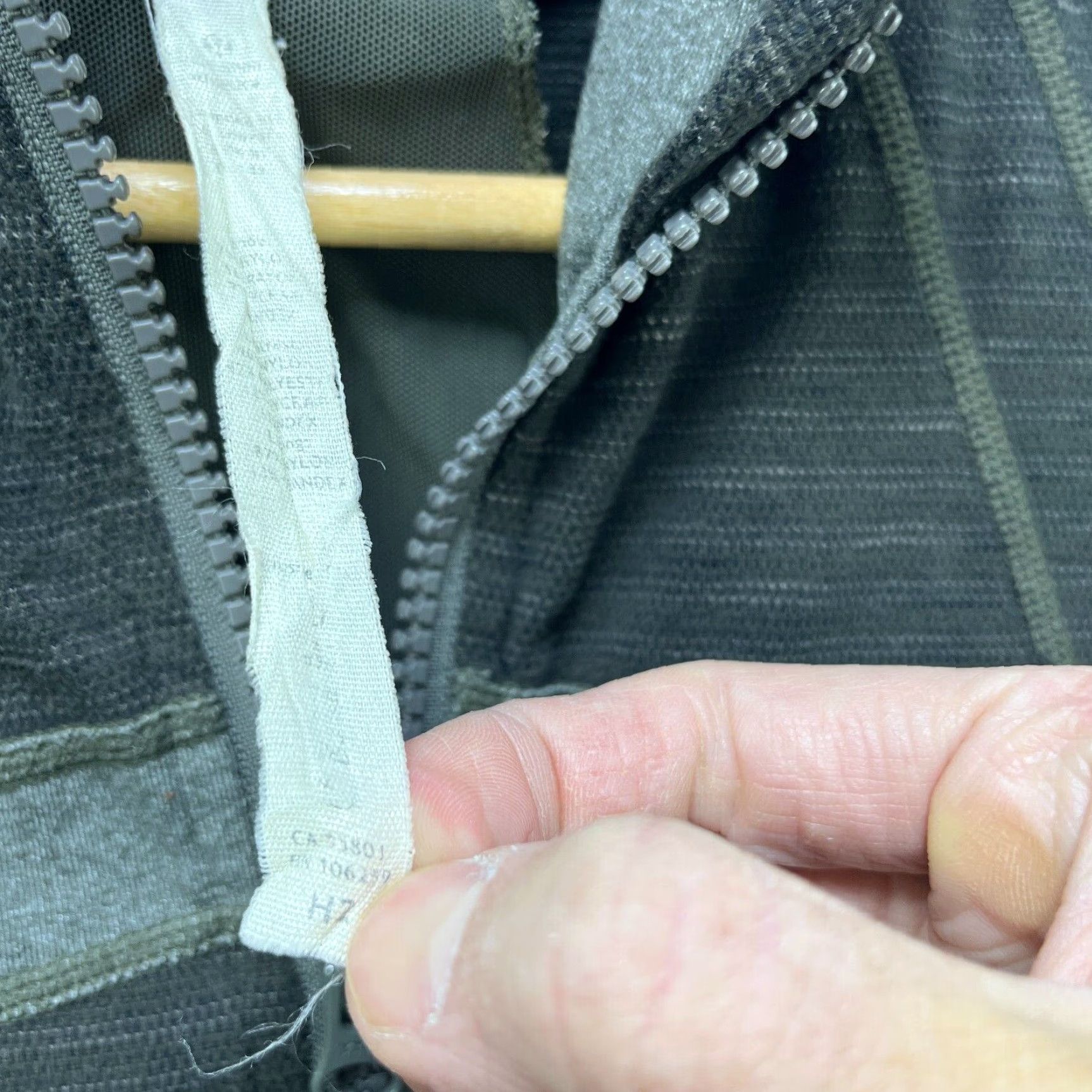 Lululemon Lululemon Define Jacket Size 8 Zip Up Dark Gray Size M / US 6-8 / IT 42-44 - 4 Thumbnail