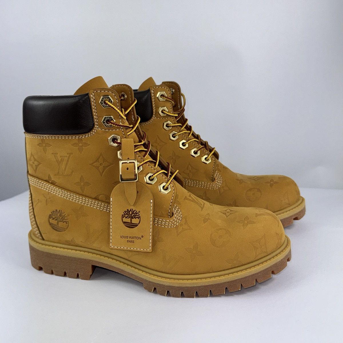 Louis Vuitton x TIMBERLABD MONOGRAM BOOTS Size US 9 / EU 42 - 1 Thumbnail
