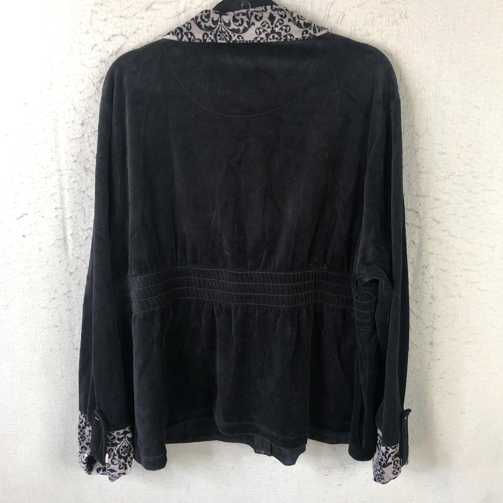 Velour Jane Ashley Jacket Womens 2X Black Velour Zip Up Collared Damask Trim Pockets Size XXL / US 16-18 / IT 52-54 - 2 Thumbnail