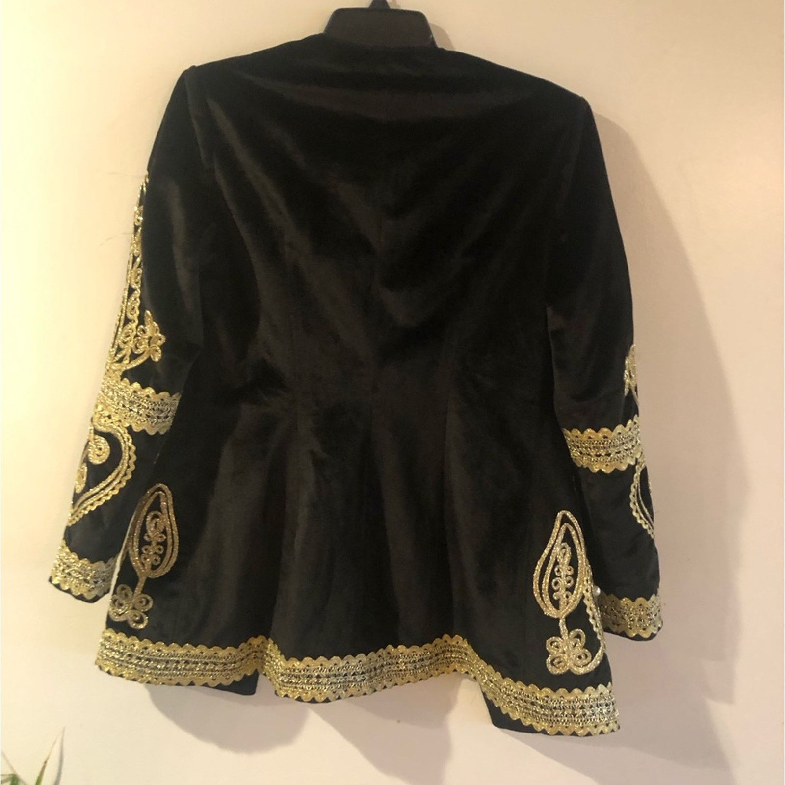 Other Gold embroidered velvet jacket. Size small/medium Size S / US 4 / IT 40 - 3 Thumbnail