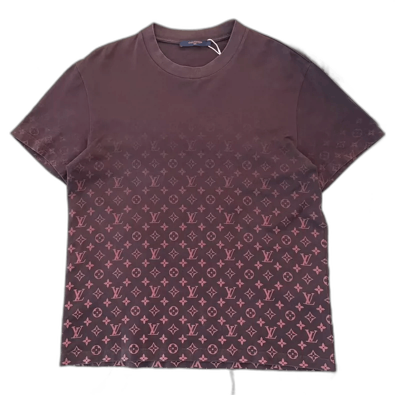 Louis Vuitton Louis Vuitton Gradient Logo Print T-shirt Size US L / EU 52-54 / 3 - 1 Thumbnail