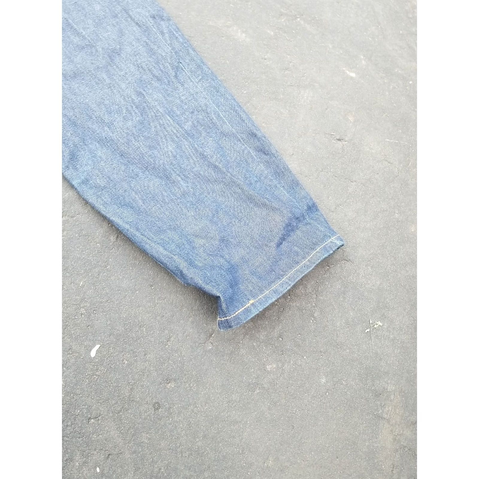 Levi's VINTAGE Levi 501XX Mens Jeans 40x34 Denim Button Fly Straight Leg 5-Pocket Belt Loops Blue Size US 40 / EU 56 - 6 Thumbnail