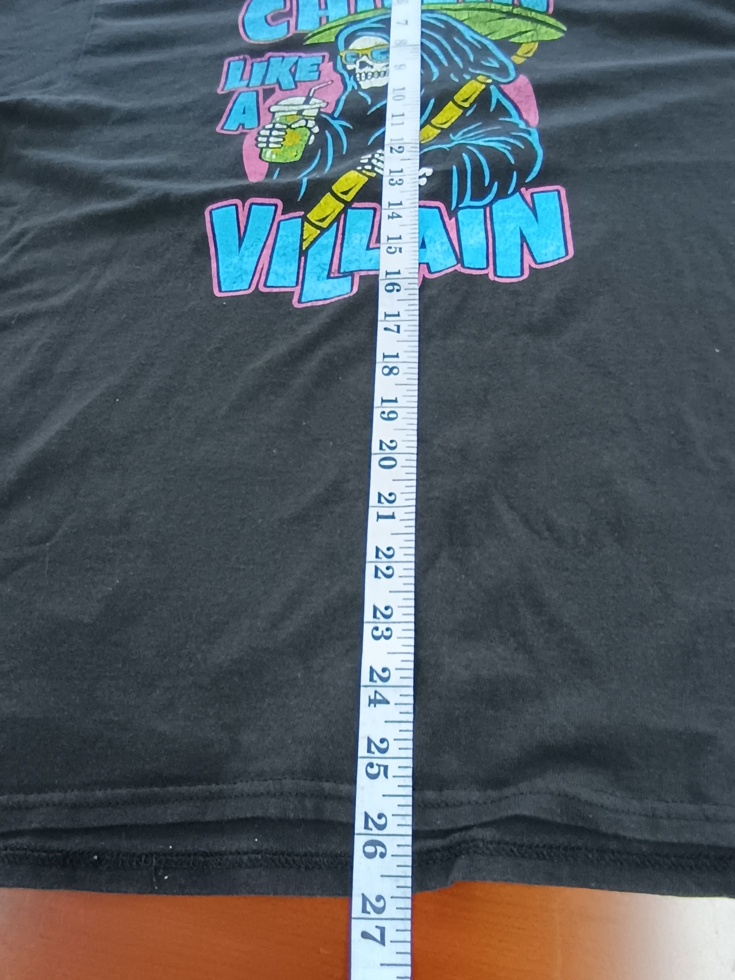 Japanese Brand DOM Chillin' Grimreaper Tshirt Size US L / EU 52-54 / 3 - 17 Thumbnail
